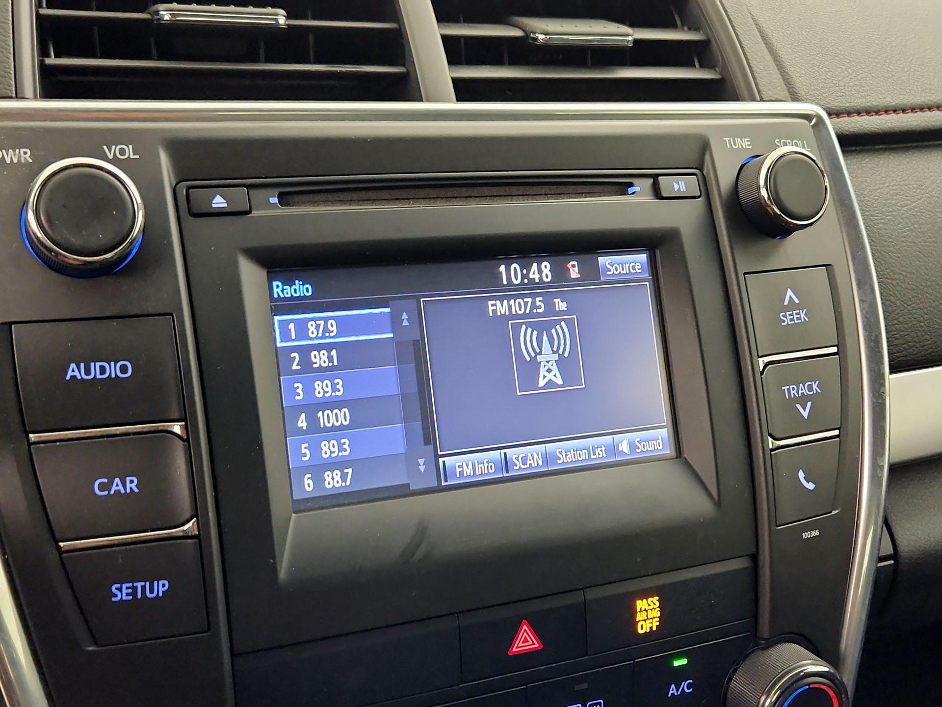 Thumbnail: 2015 Toyota Camry - 15