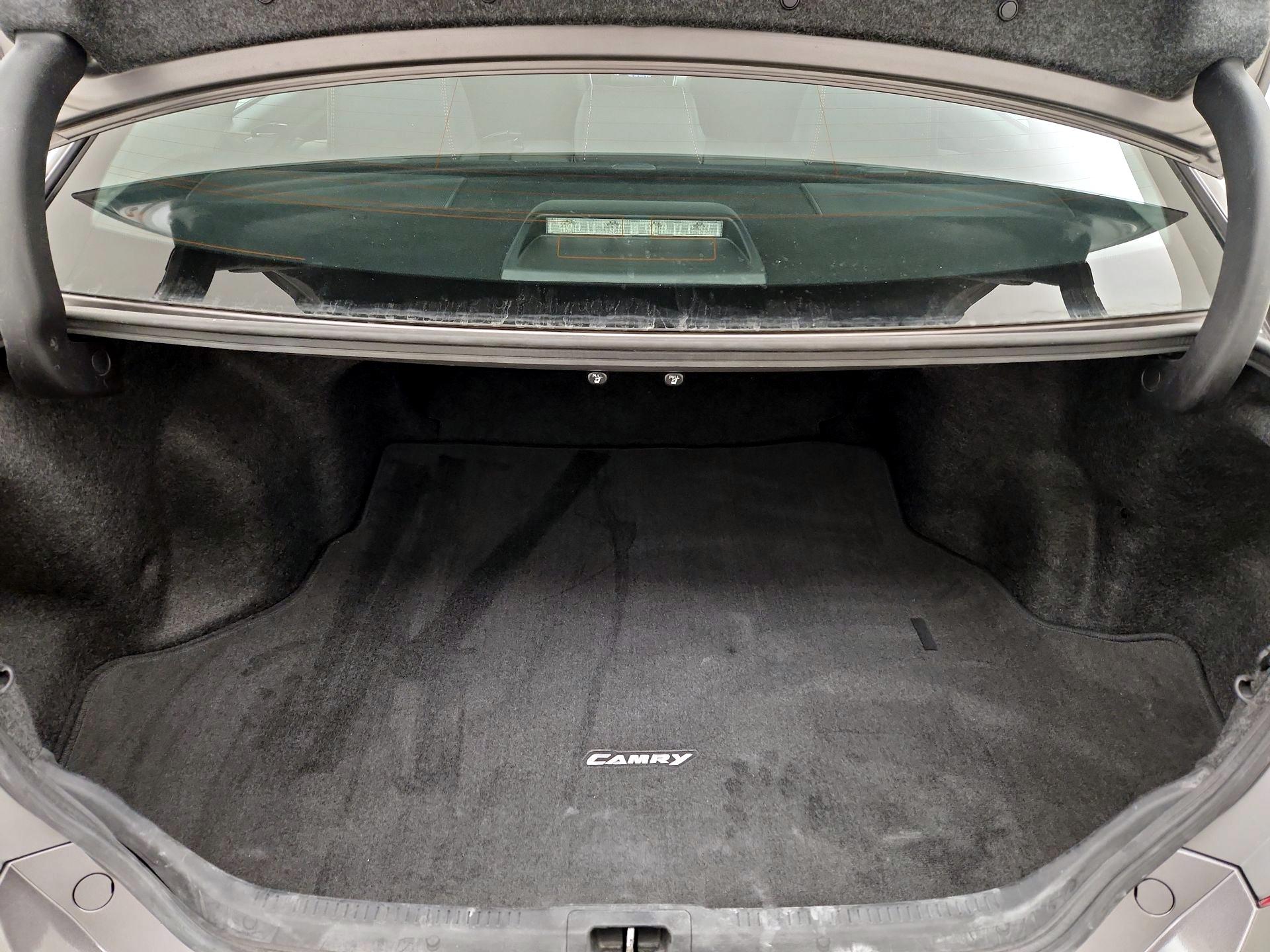 Thumbnail: 2015 Toyota Camry - 20