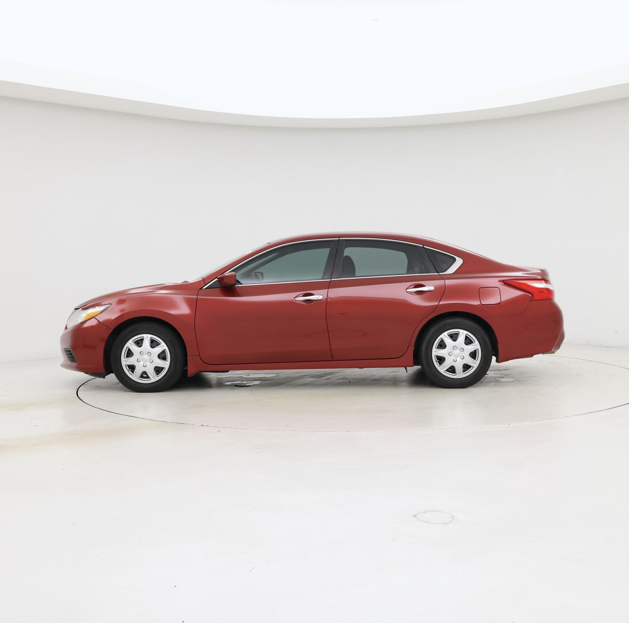 Thumbnail: 2017 Nissan Altima - 3