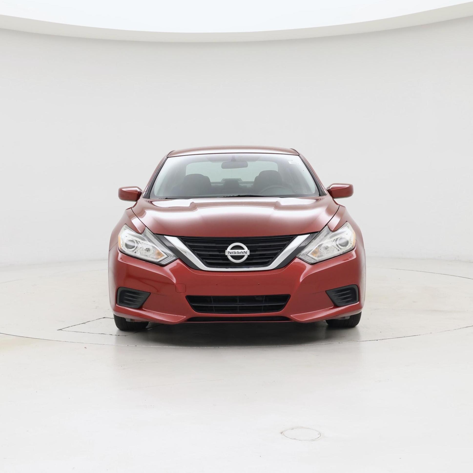 Thumbnail: 2017 Nissan Altima - 5