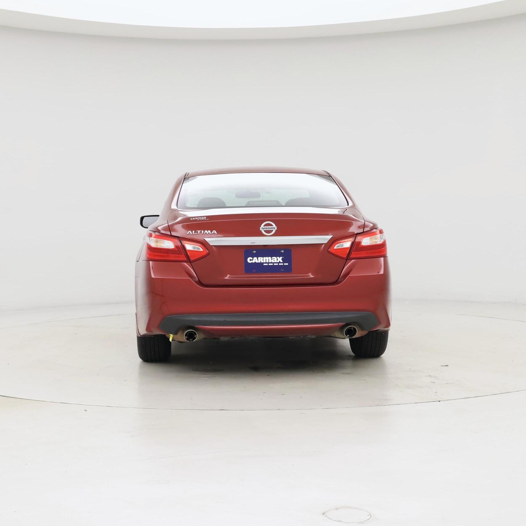 Thumbnail: 2017 Nissan Altima - 6
