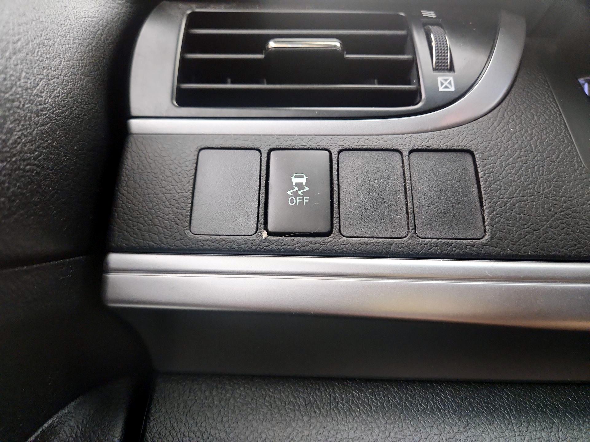 Thumbnail: 2014 Toyota Camry - 13