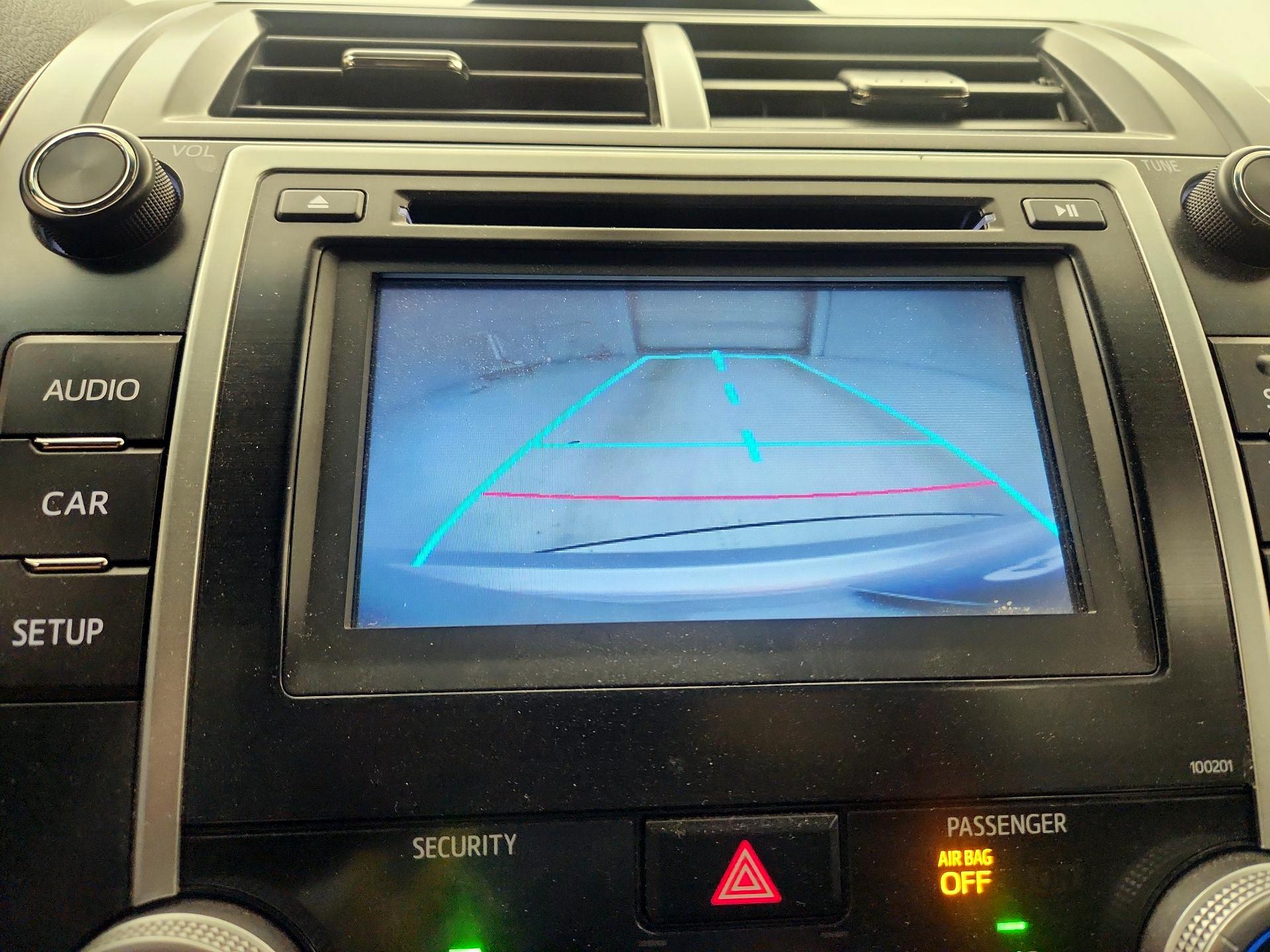 Thumbnail: 2014 Toyota Camry - 14