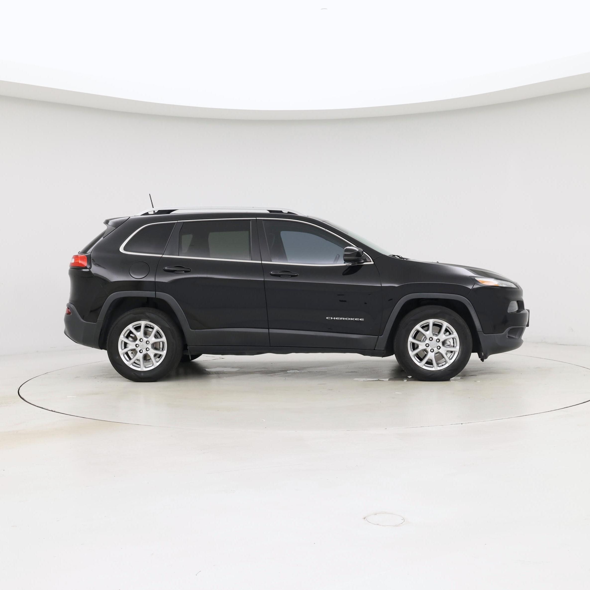 Thumbnail: 2018 Jeep Cherokee - 7