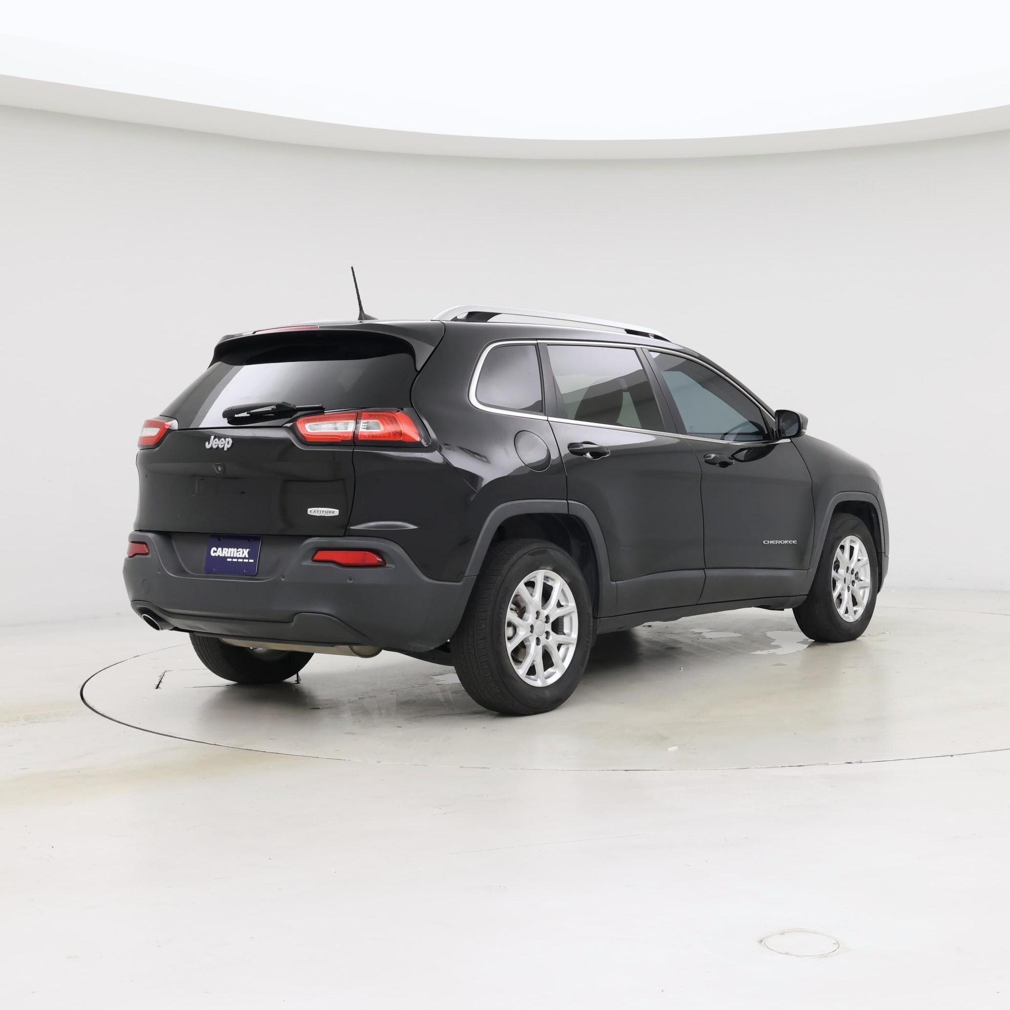 Thumbnail: 2018 Jeep Cherokee - 8
