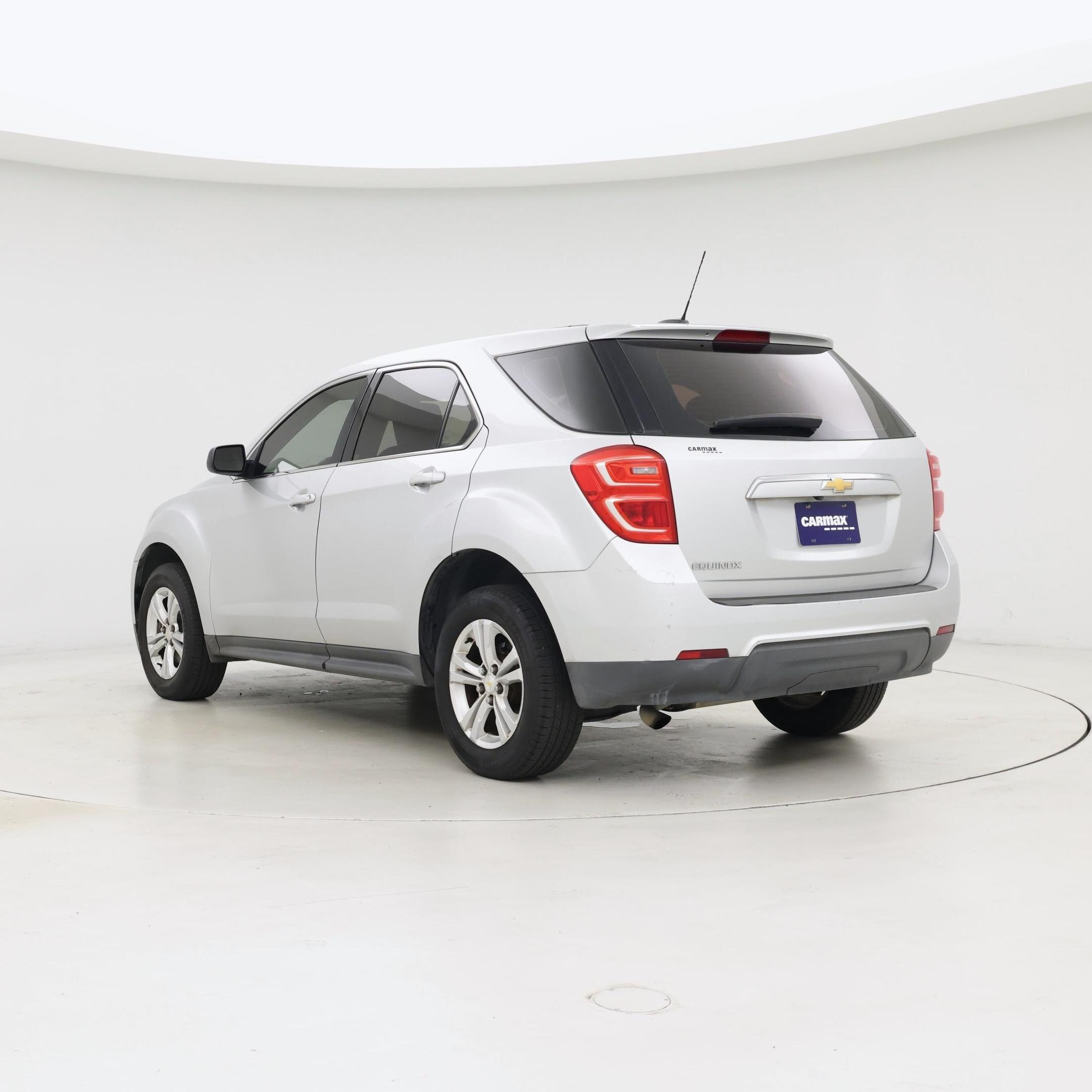 Thumbnail: 2017 Chevrolet Equinox - 2