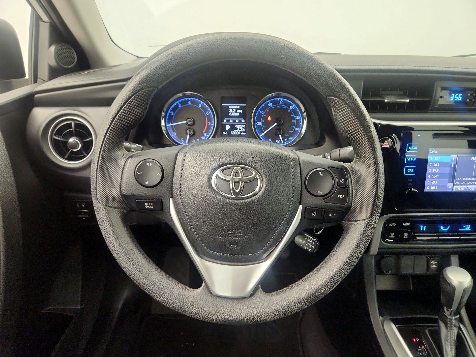 Thumbnail: 2018 Toyota Corolla - 10