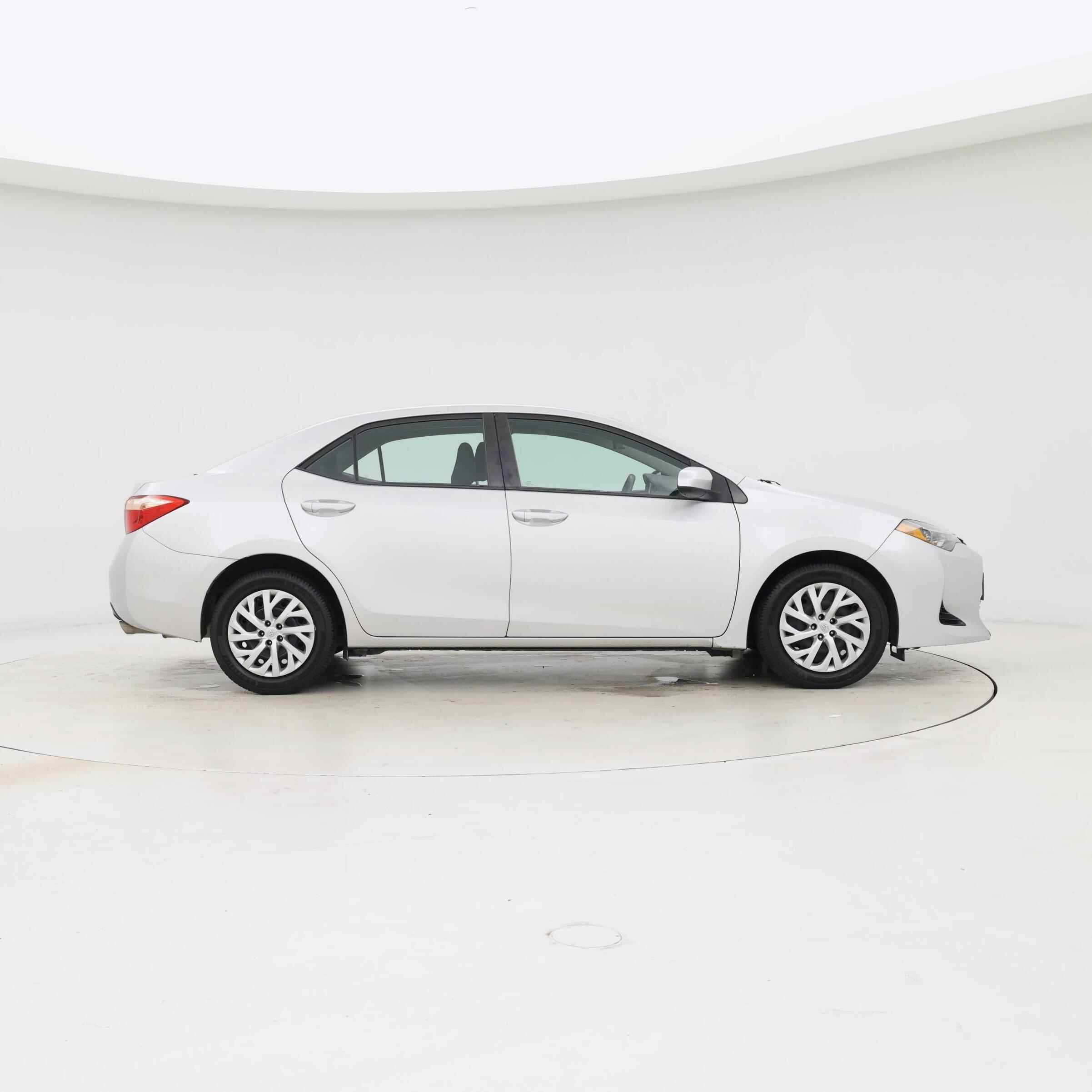 Thumbnail: 2018 Toyota Corolla - 7