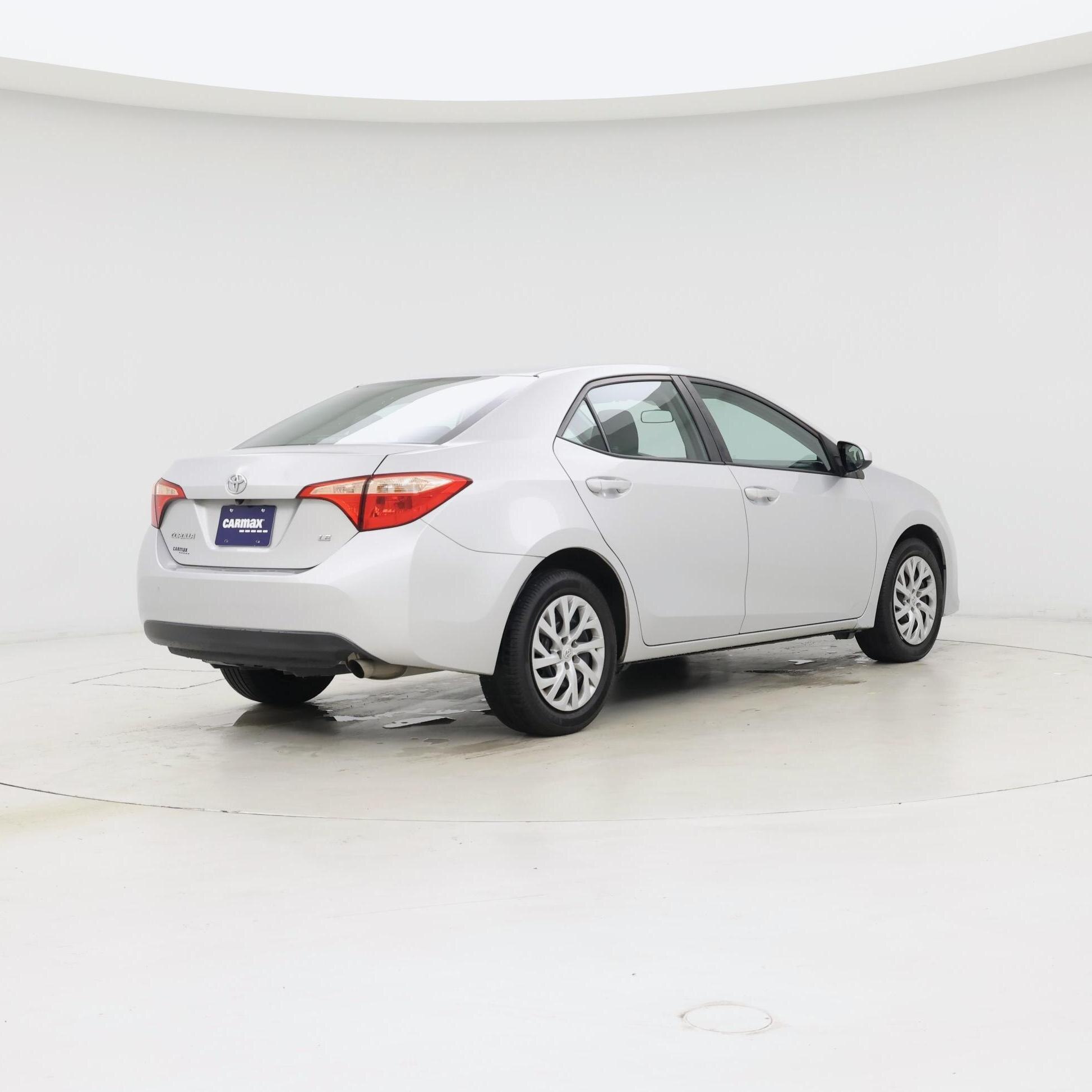 Thumbnail: 2018 Toyota Corolla - 8