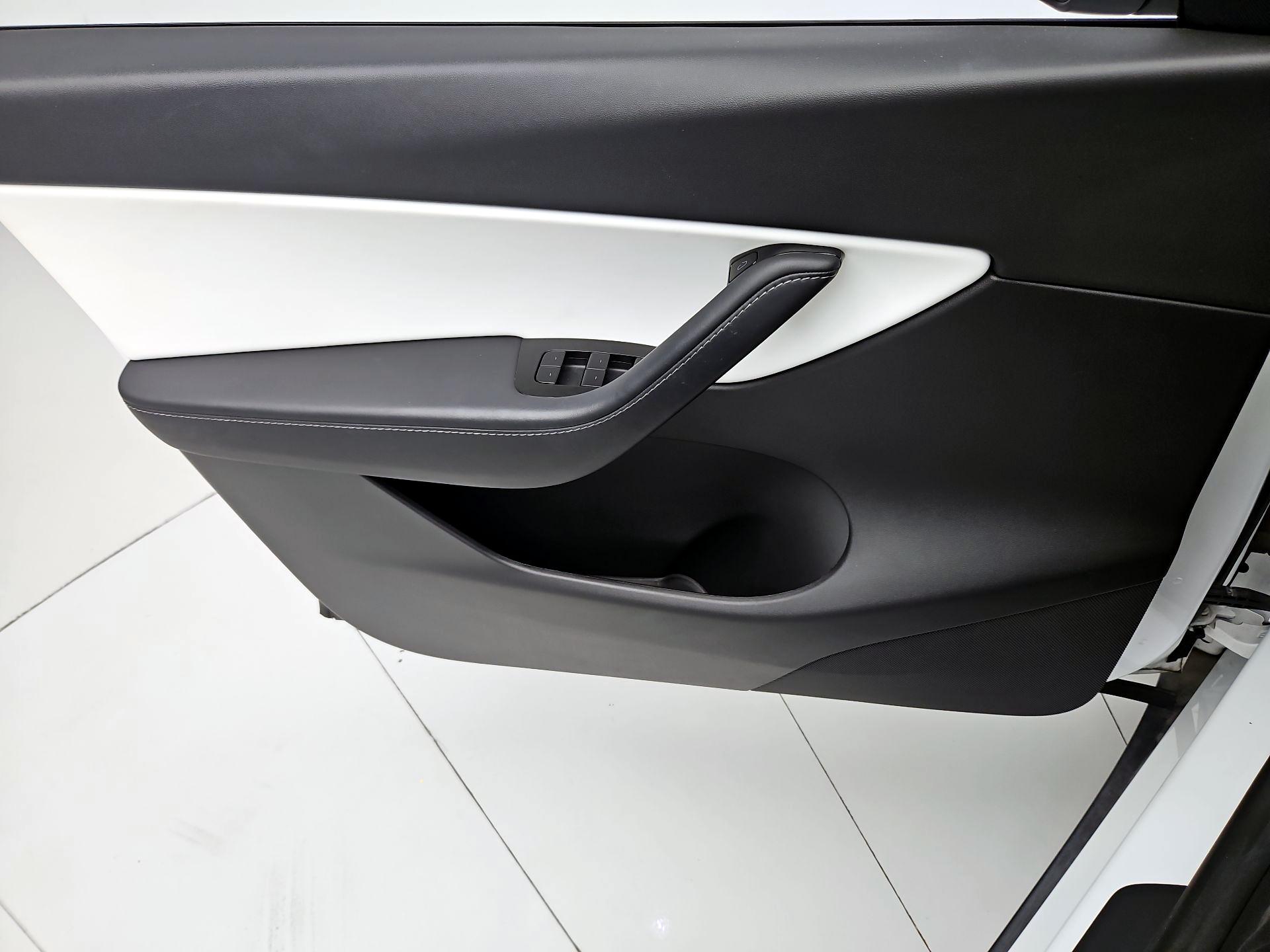 Thumbnail: 2020 Tesla Model Y - 12