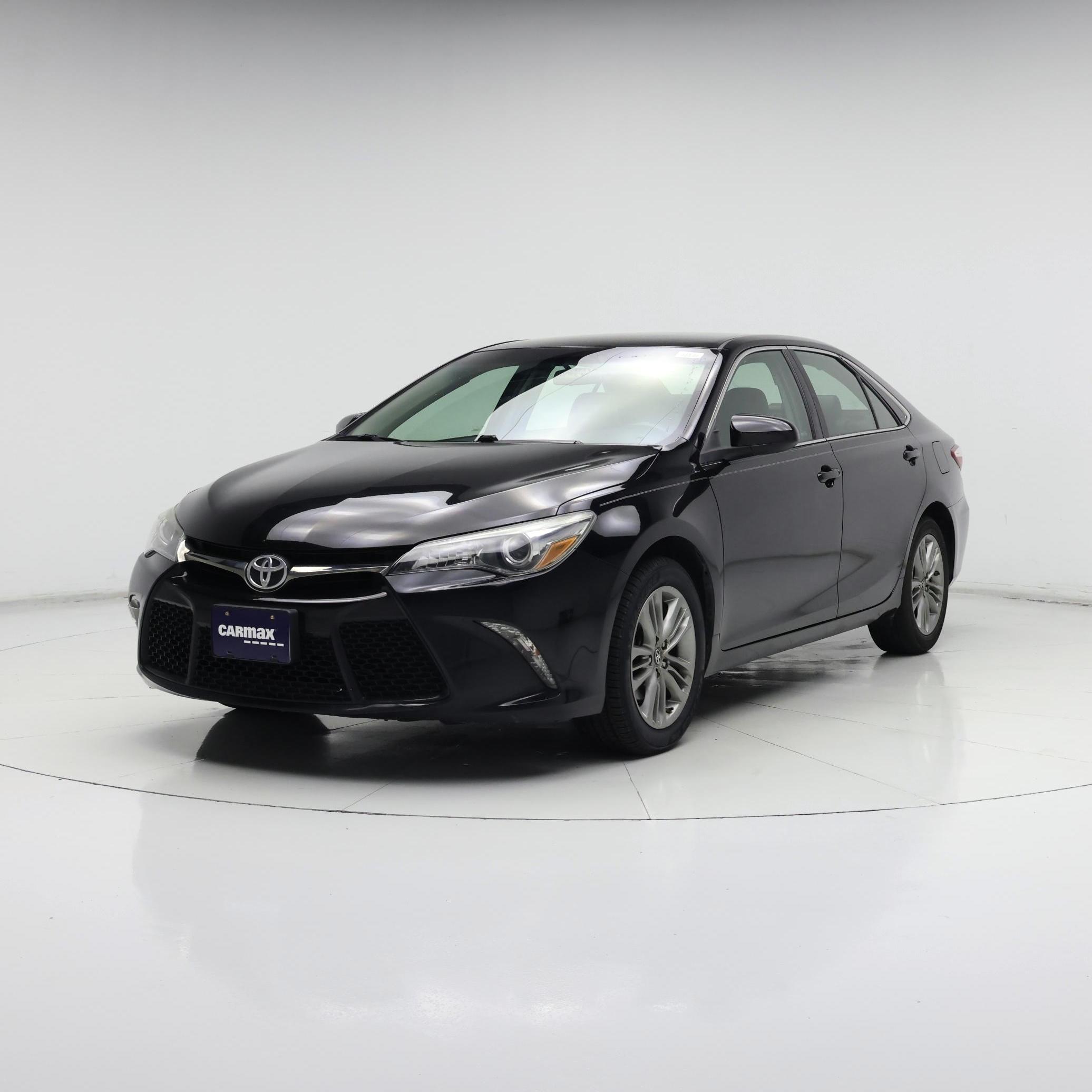 Thumbnail: 2017 Toyota Camry - 4