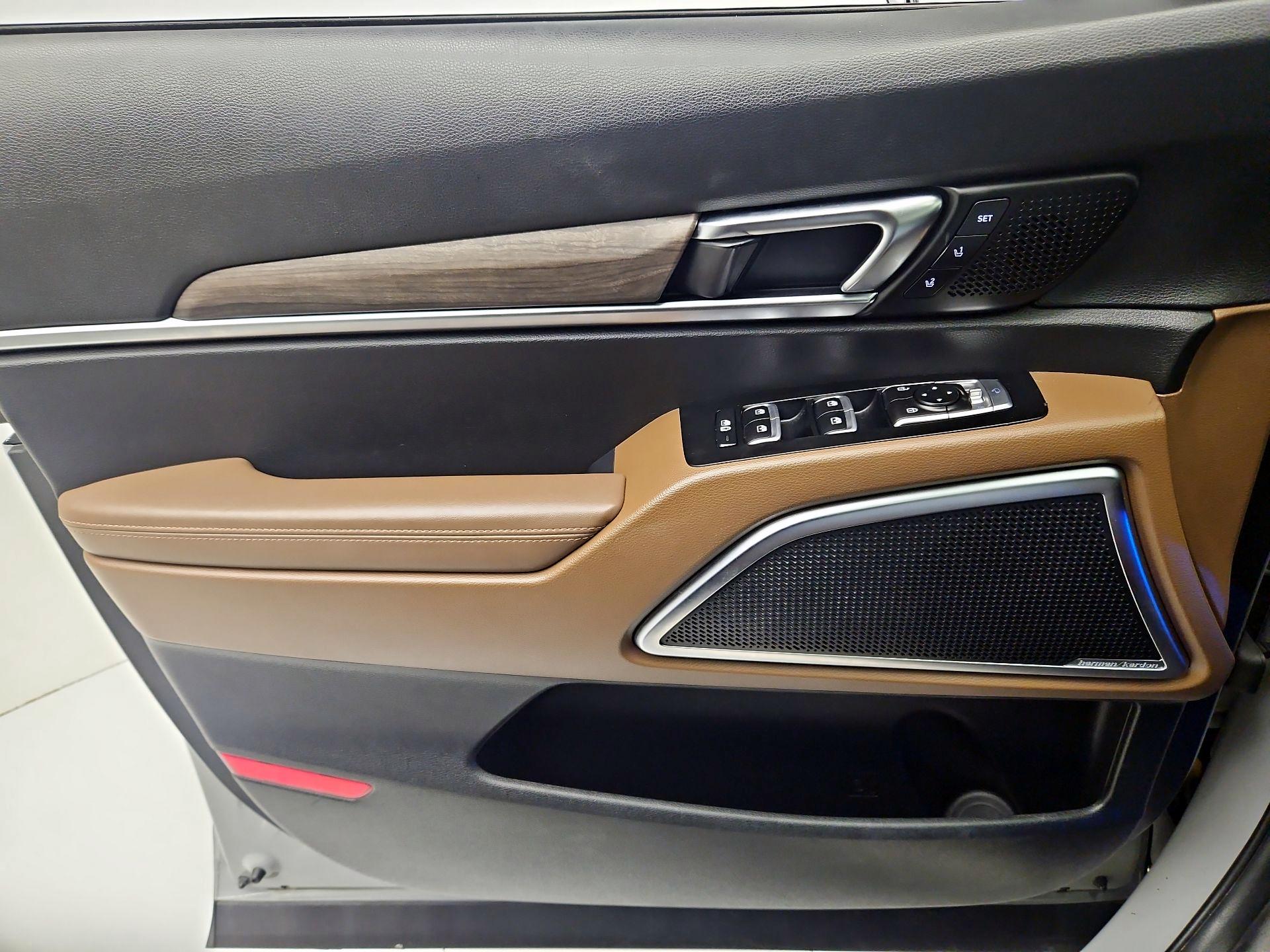Thumbnail: 2022 Kia Telluride - 12