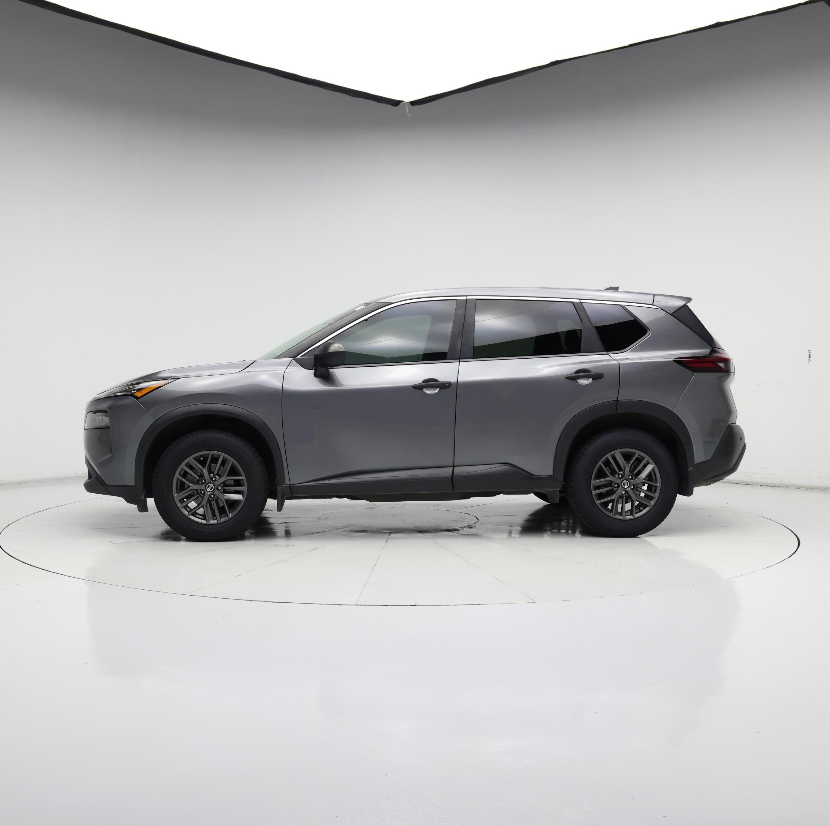 Thumbnail: 2021 Nissan Rogue - 3