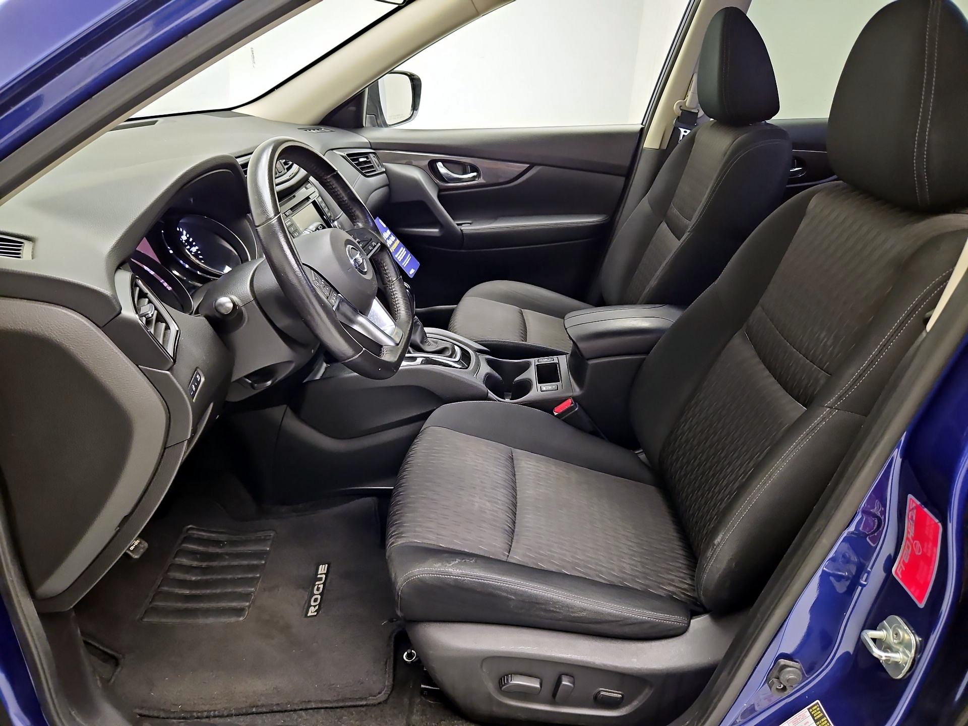 Thumbnail: 2019 Nissan Rogue - 11