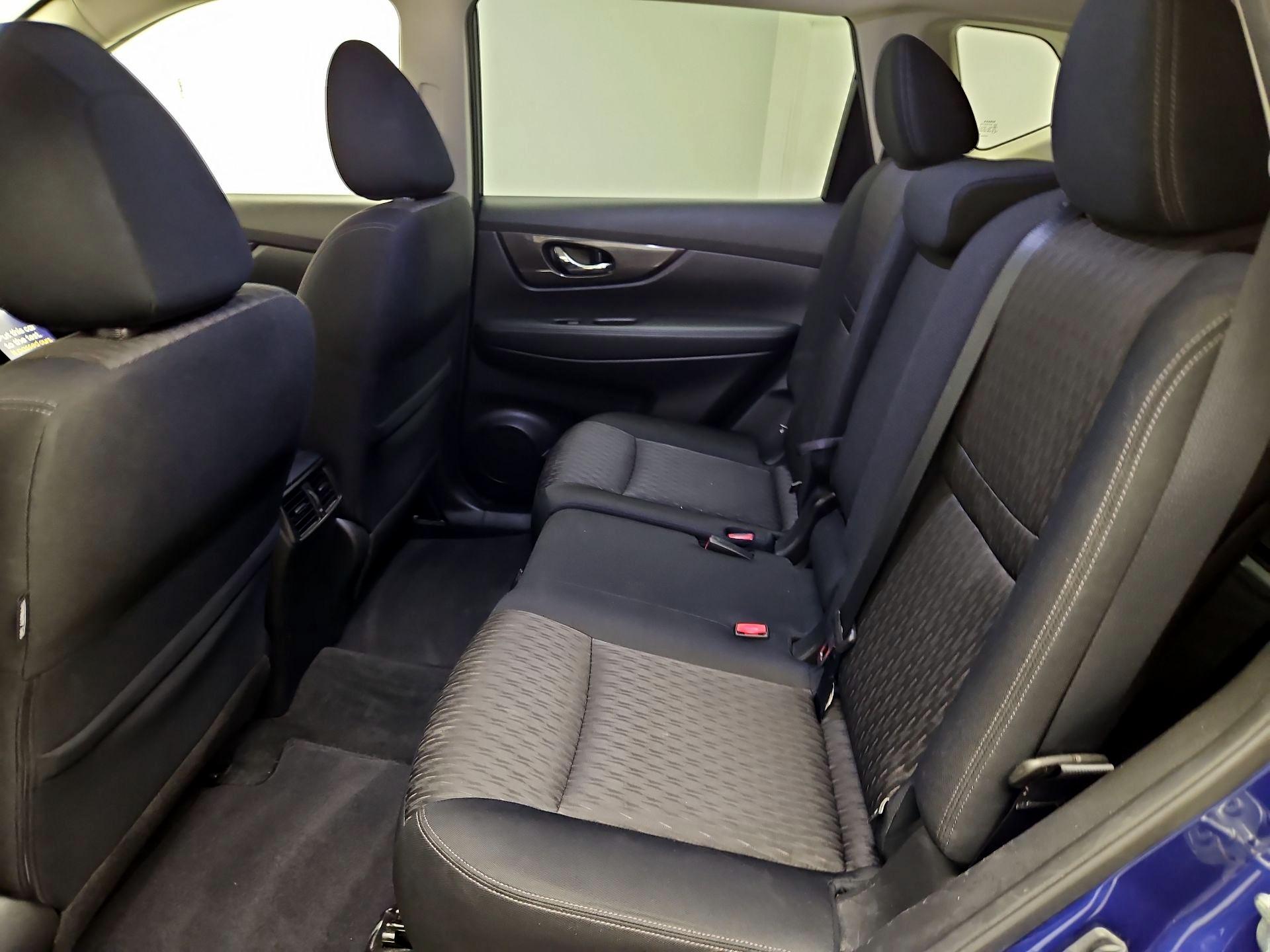 Thumbnail: 2019 Nissan Rogue - 19