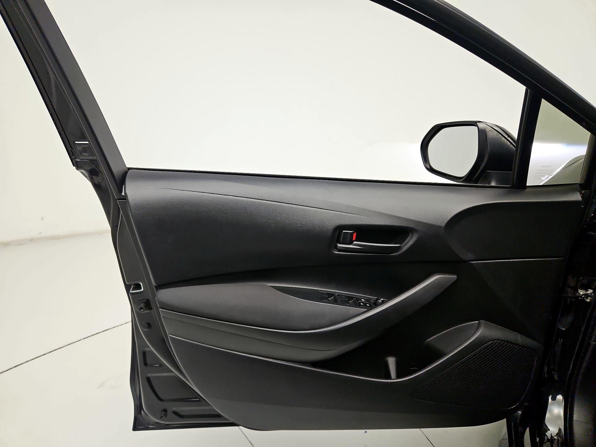 Thumbnail: 2022 Toyota Corolla - 12
