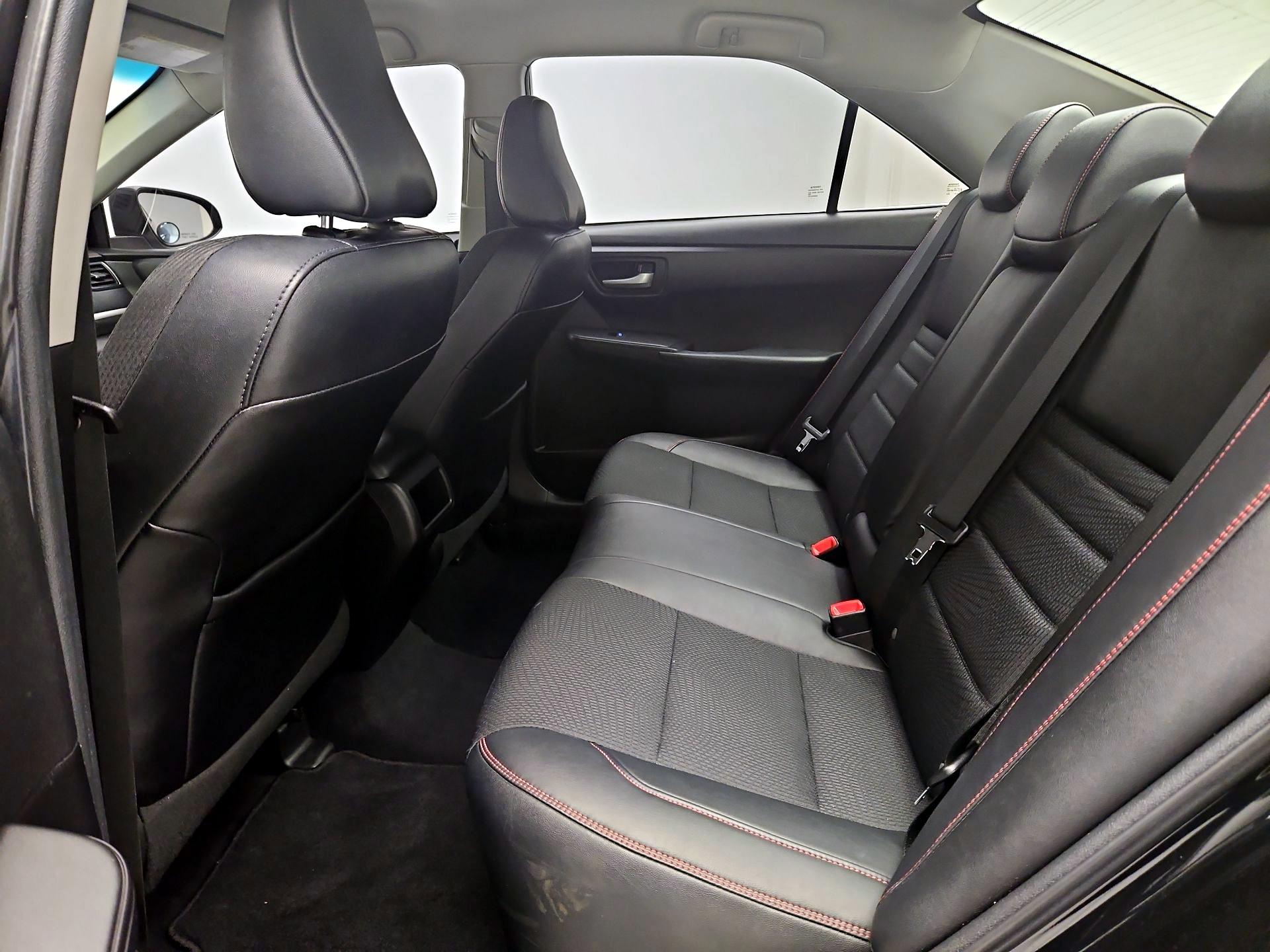 Thumbnail: 2017 Toyota Camry - 17