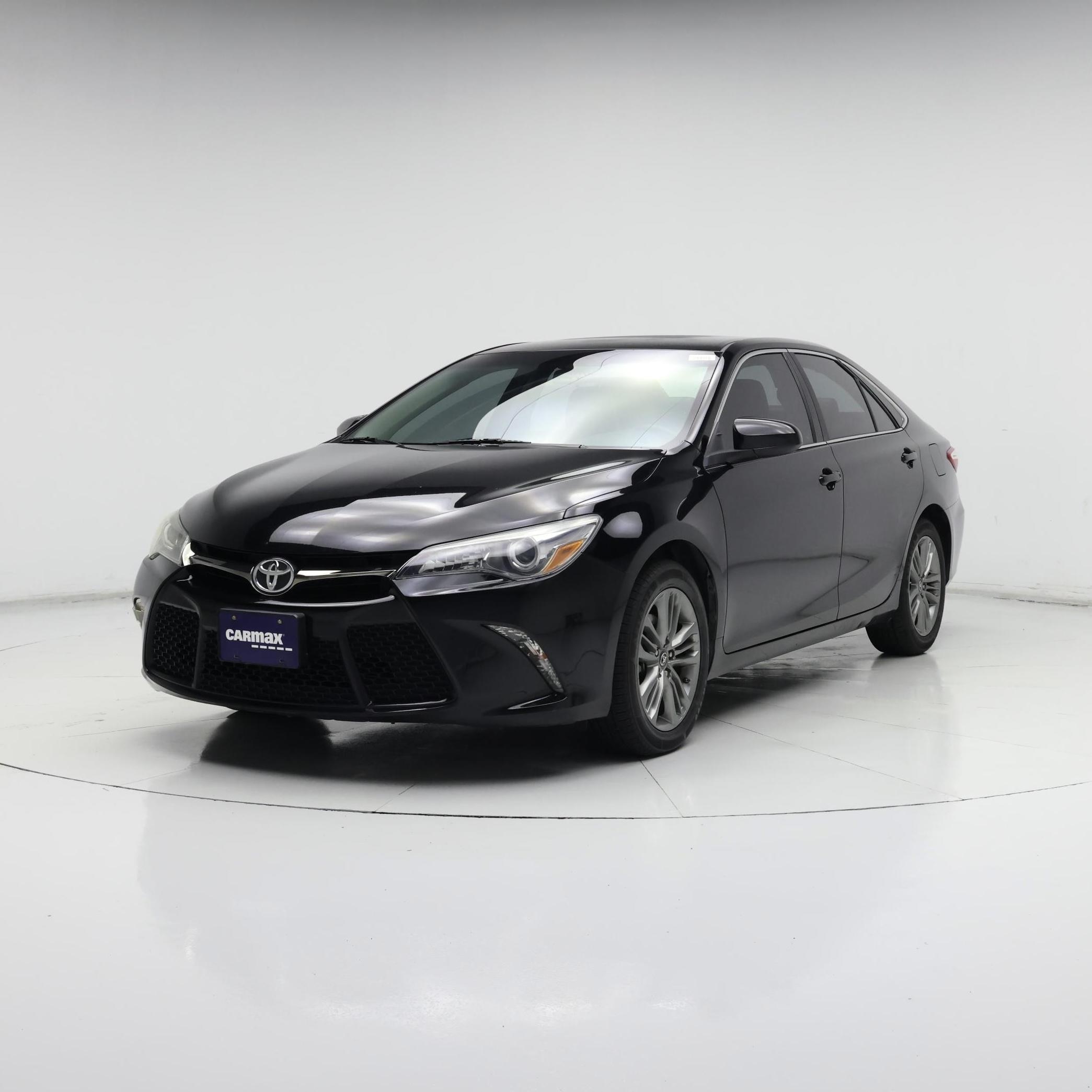 Thumbnail: 2017 Toyota Camry - 4