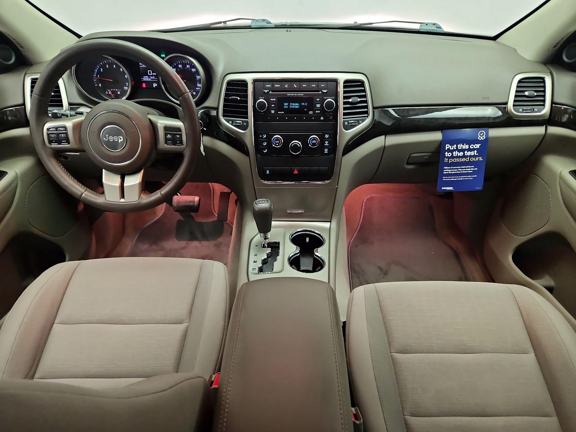 Thumbnail: 2013 Jeep Grand Cherokee - 9