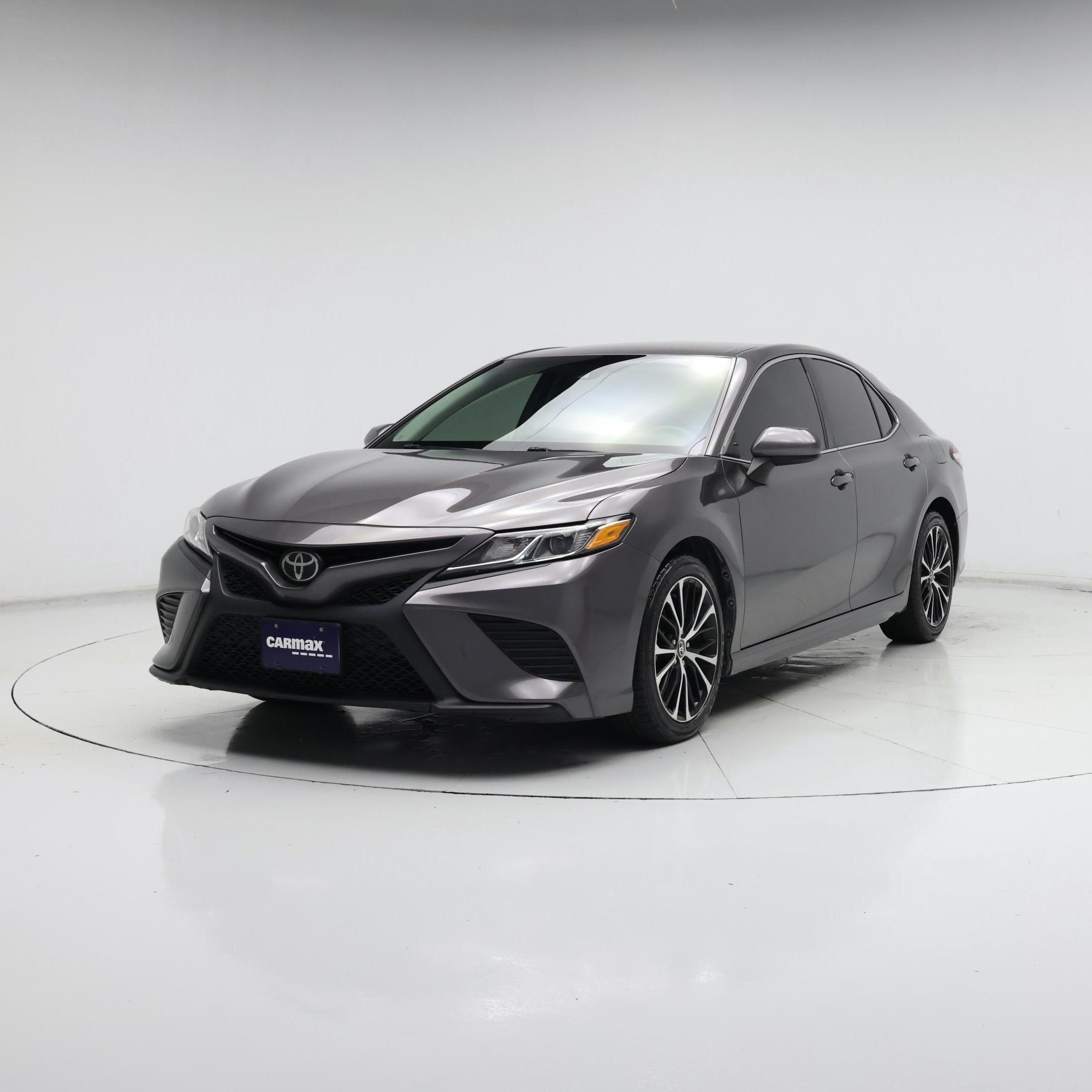 Thumbnail: 2020 Toyota Camry - 4