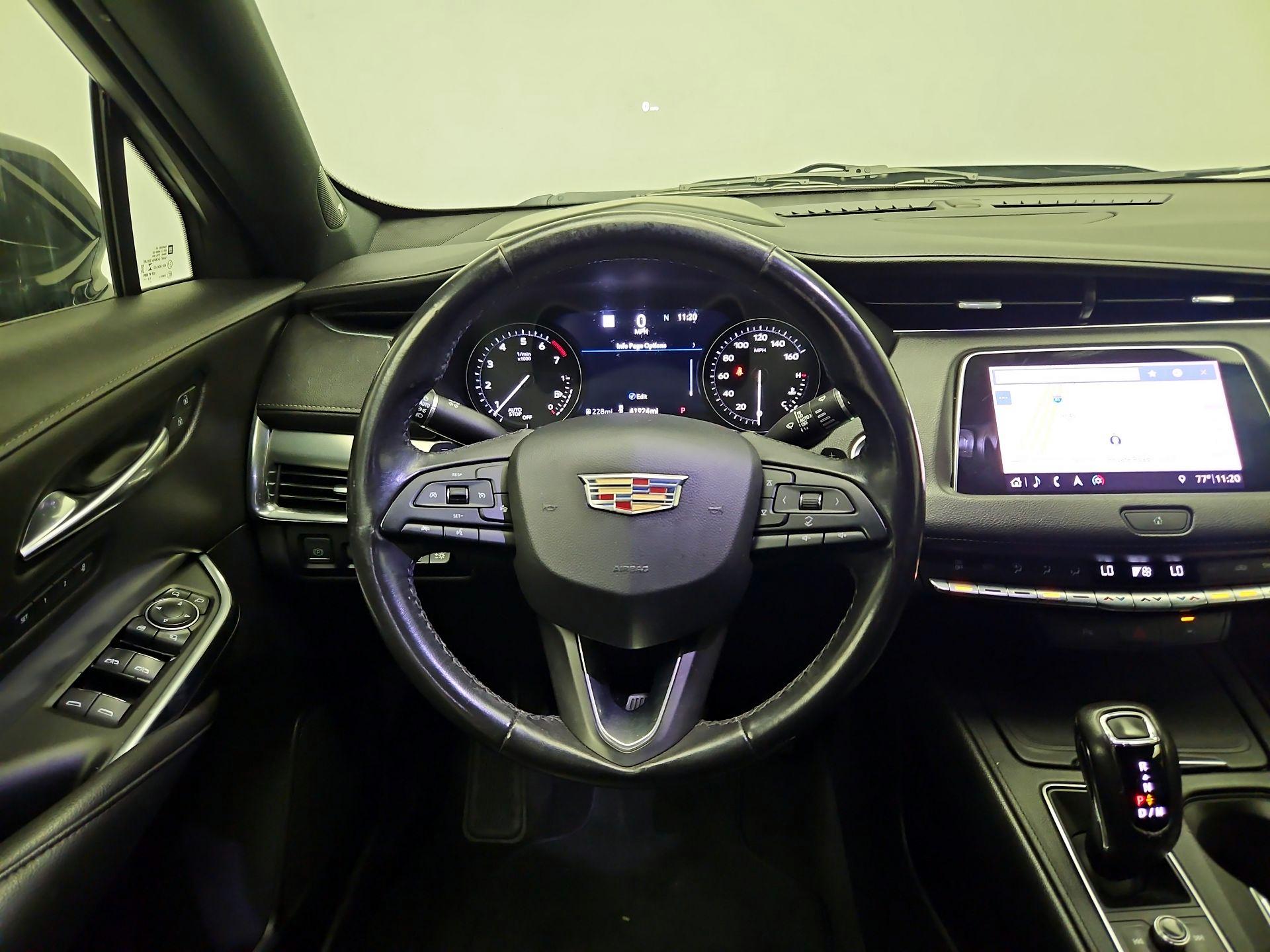 Thumbnail: 2019 Cadillac XT4 - 10