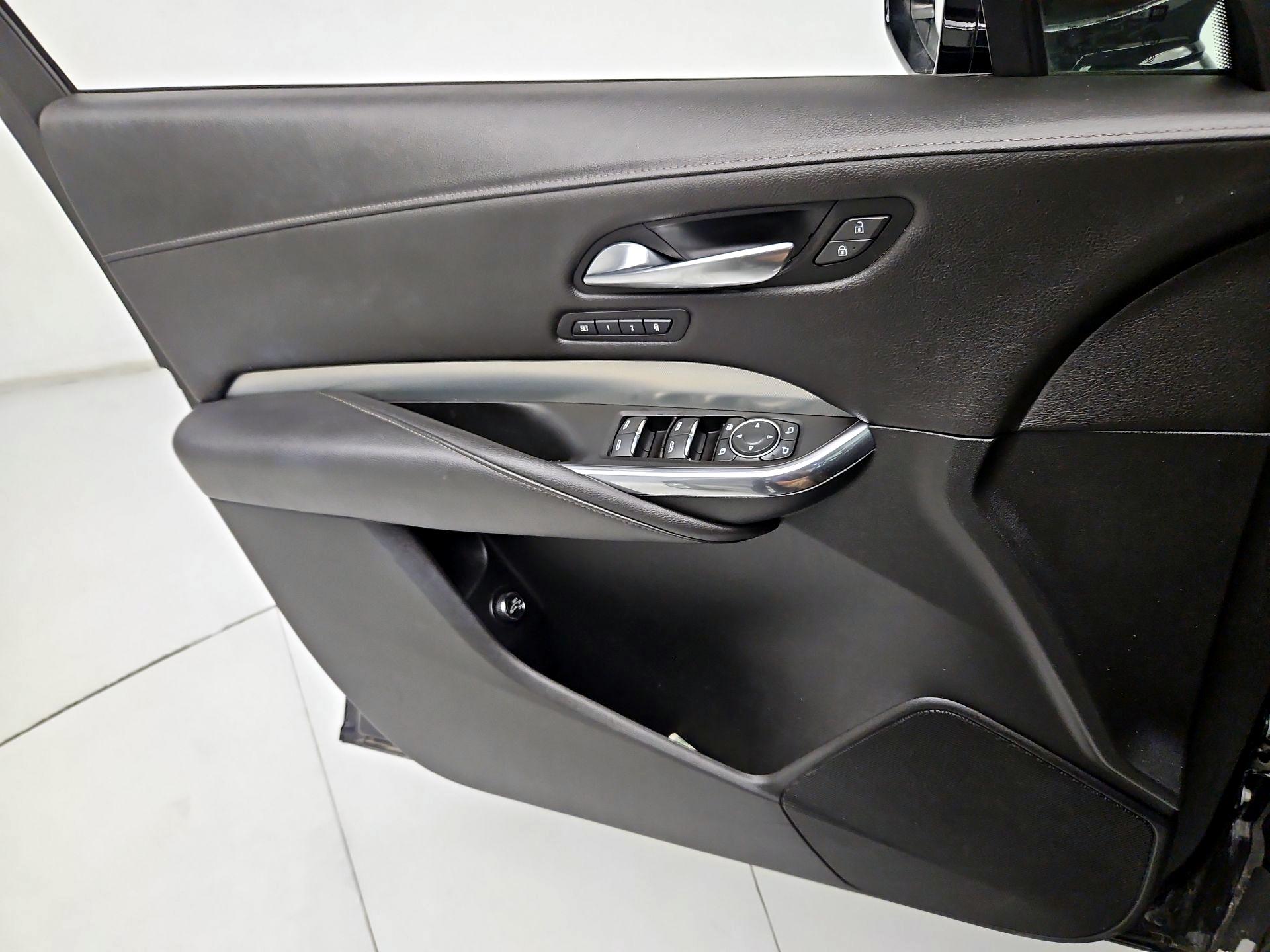 Thumbnail: 2019 Cadillac XT4 - 12