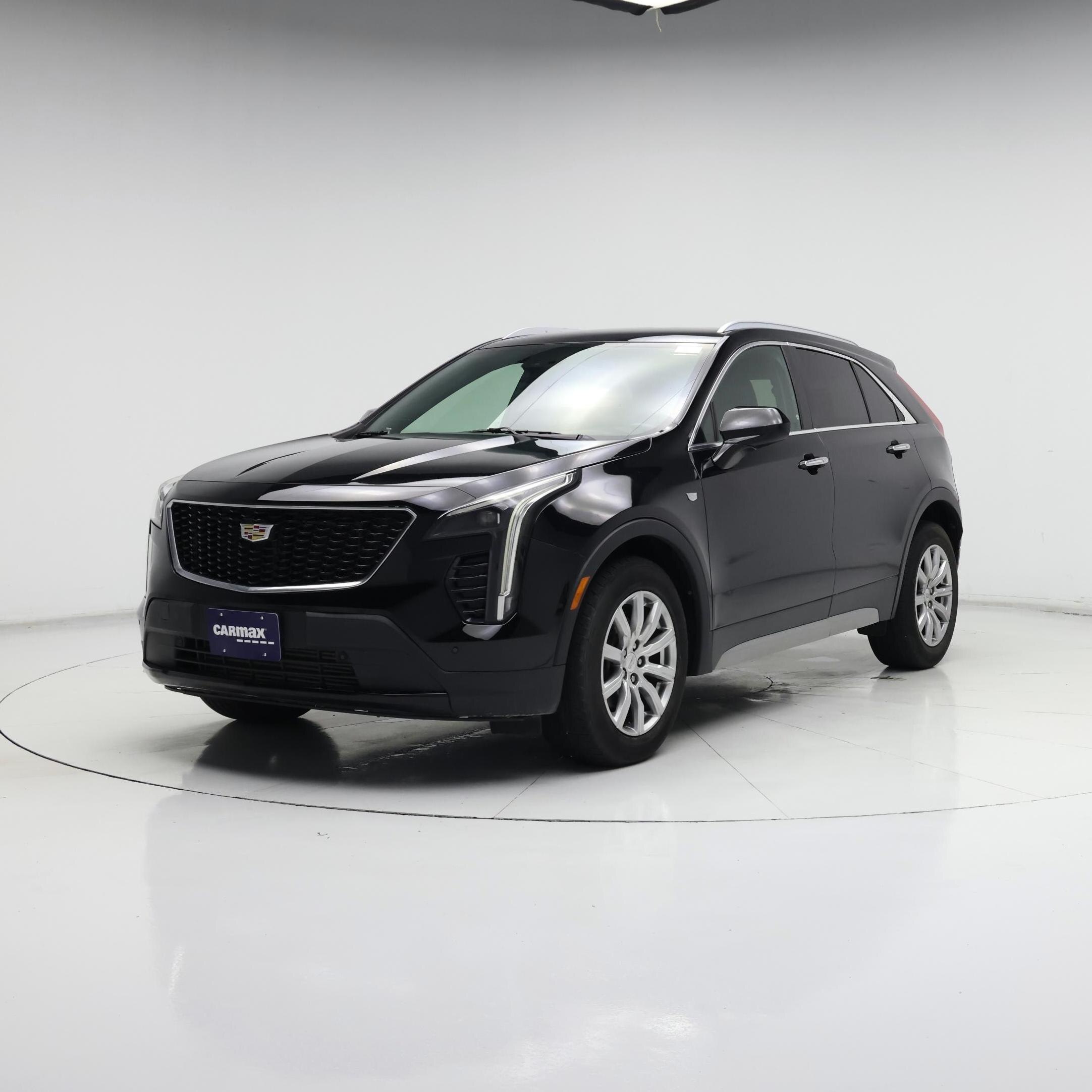 Thumbnail: 2019 Cadillac XT4 - 4
