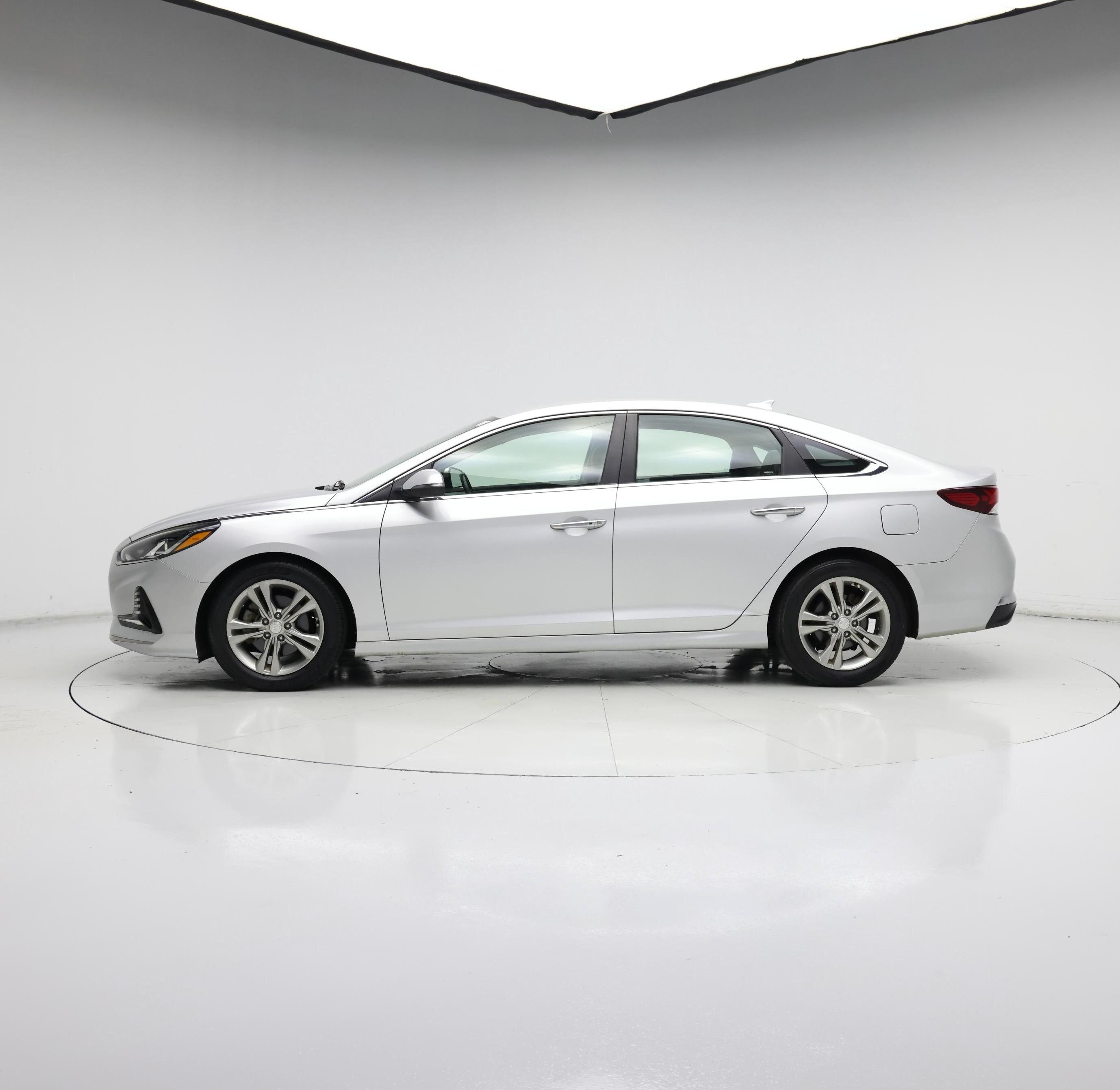 Thumbnail: 2018 Hyundai Sonata - 3
