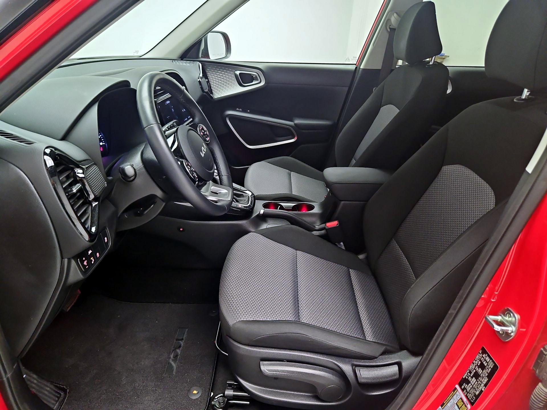 Thumbnail: 2022 Kia Soul - 11