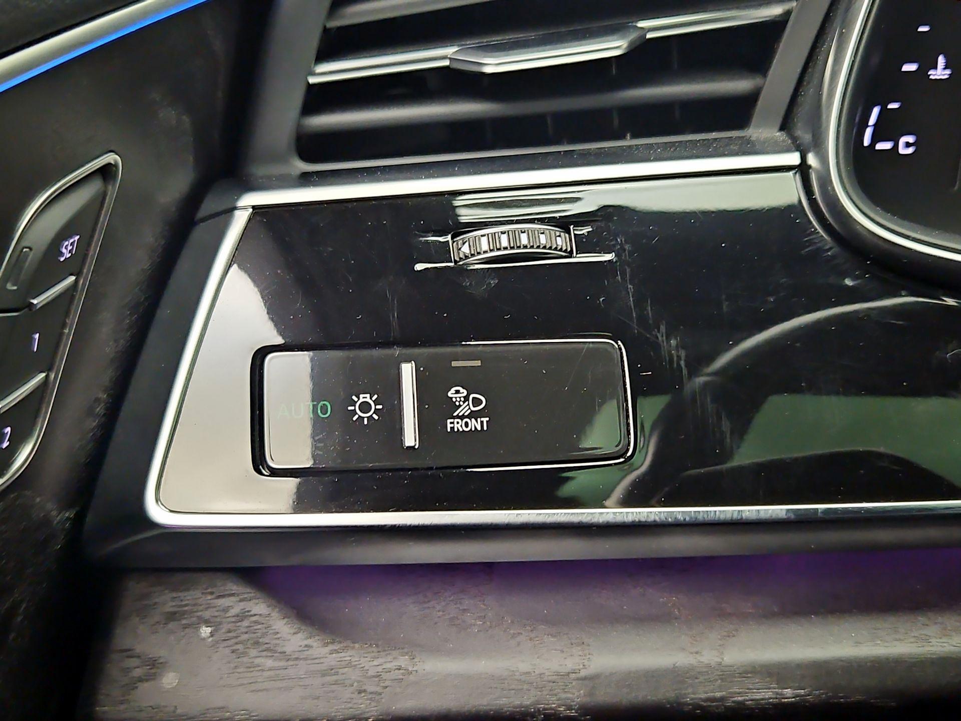 Thumbnail: 2023 Audi Q7 - 13