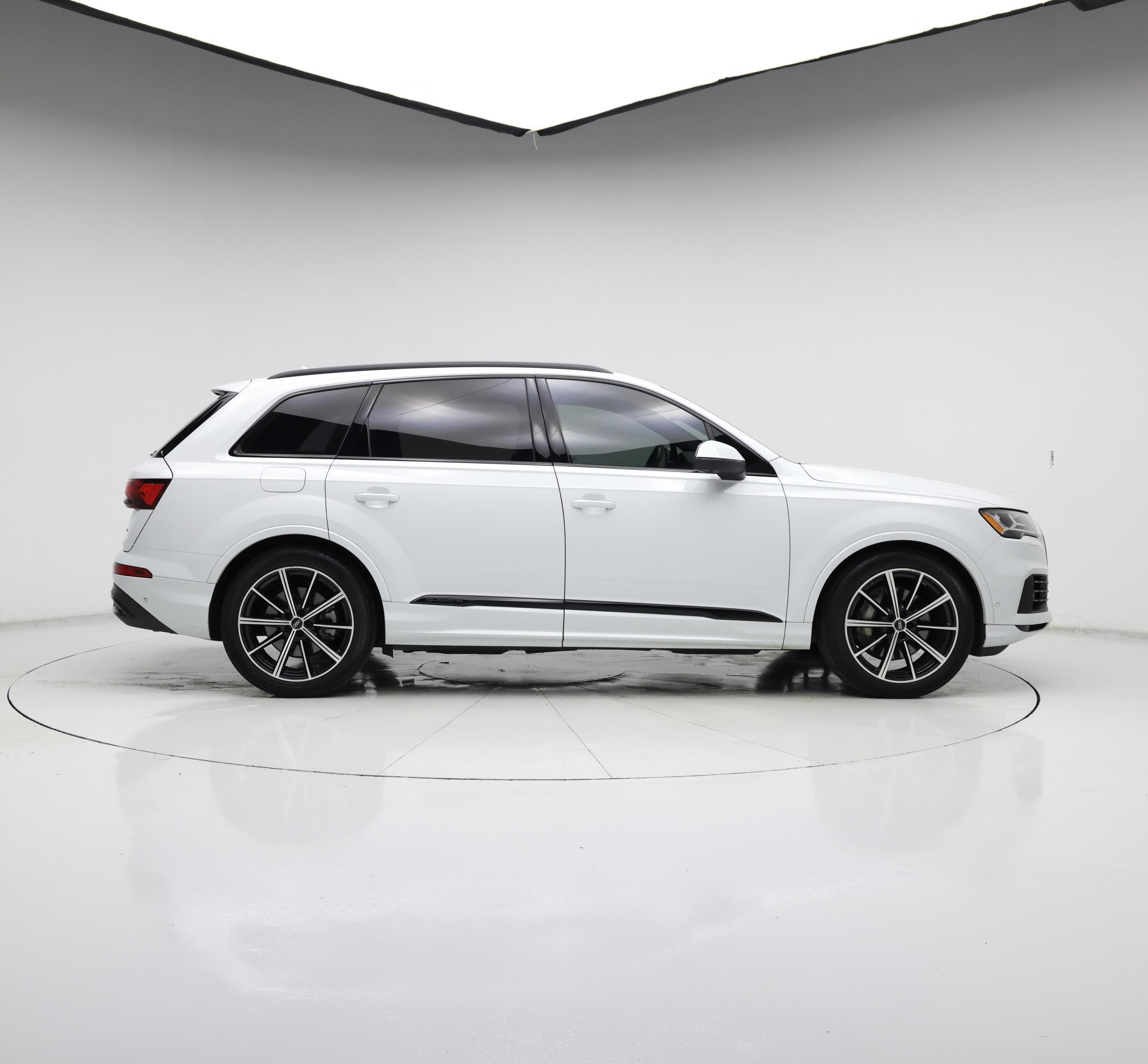 Thumbnail: 2023 Audi Q7 - 7