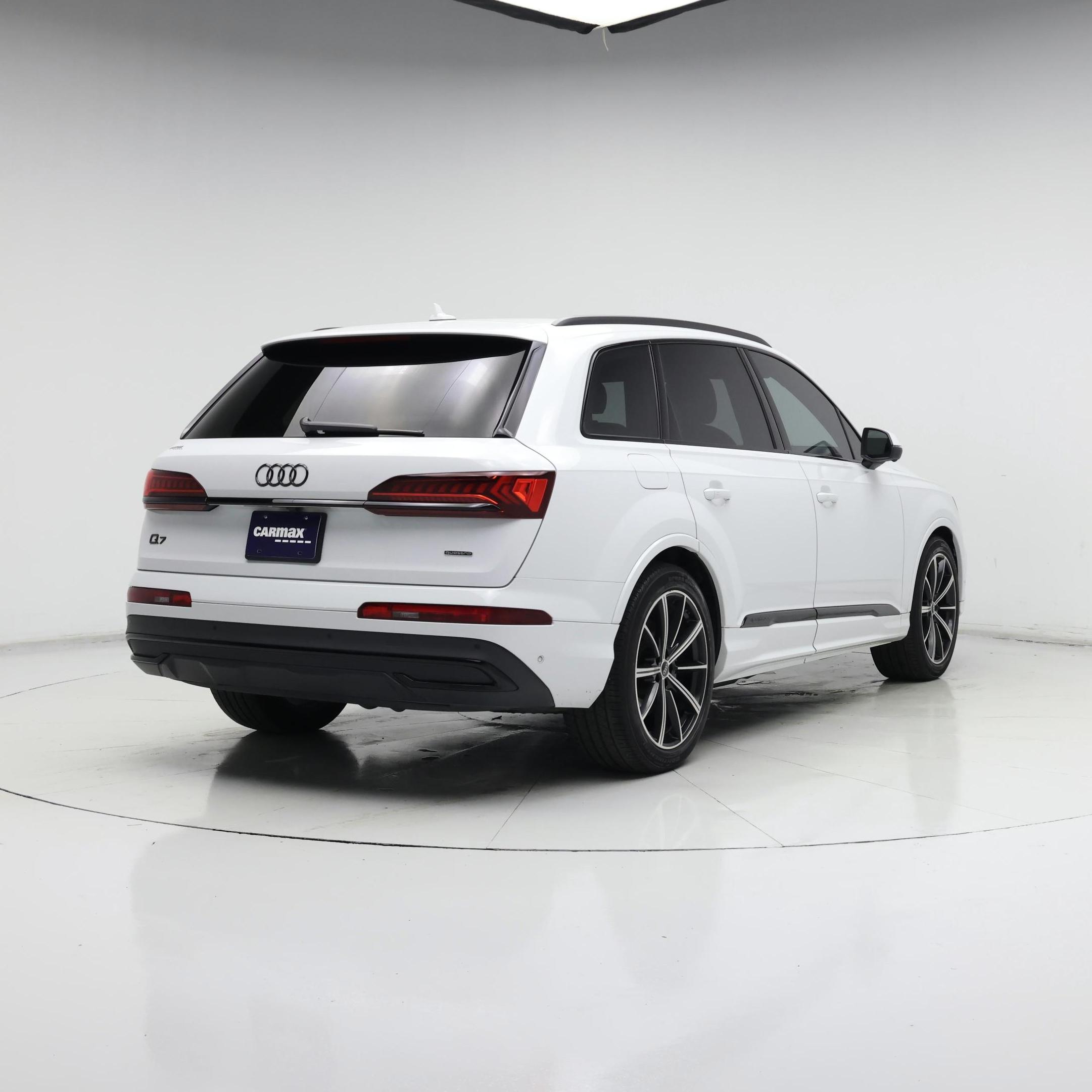 Thumbnail: 2023 Audi Q7 - 8