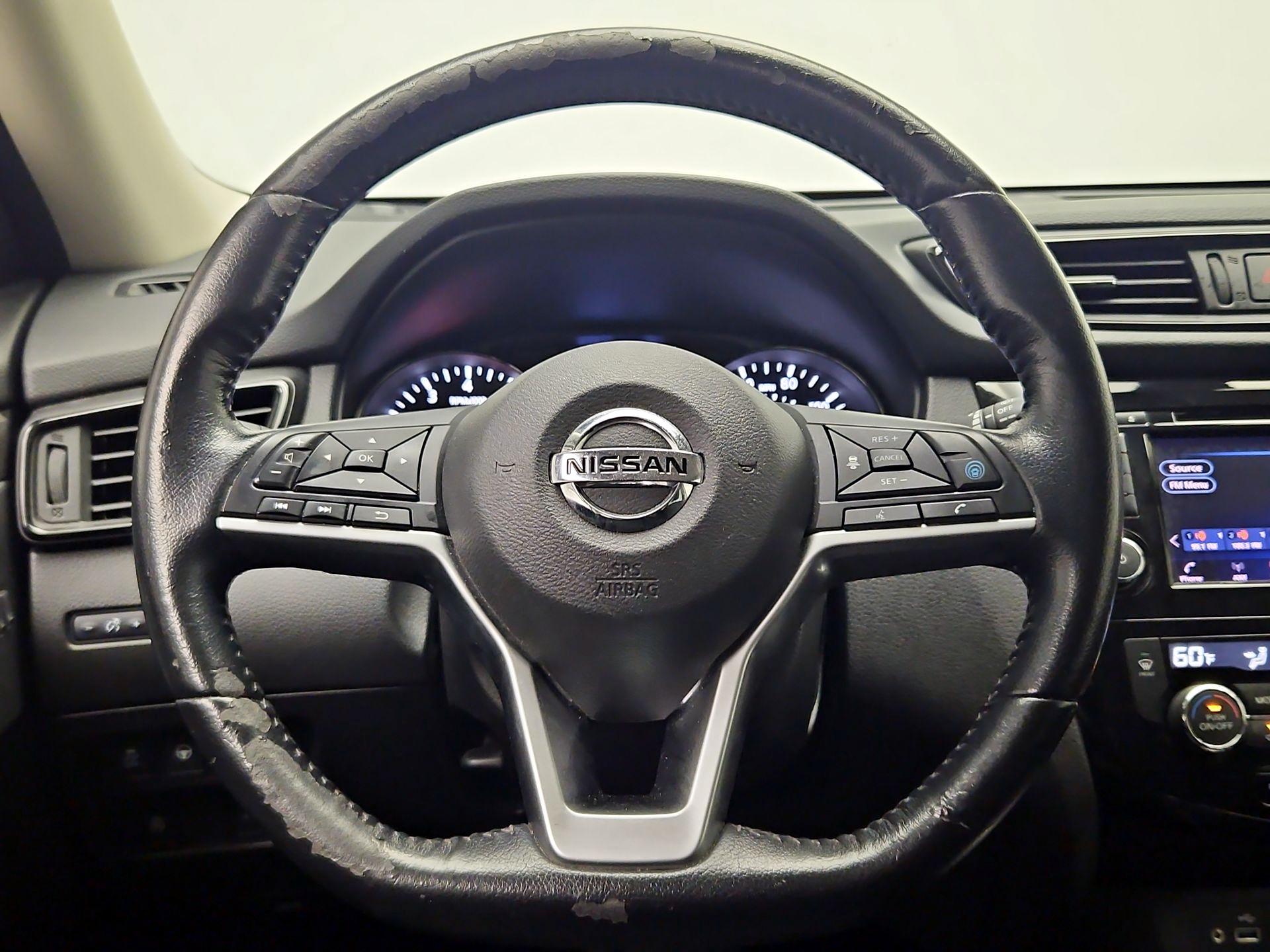 Thumbnail: 2020 Nissan Rogue - 10