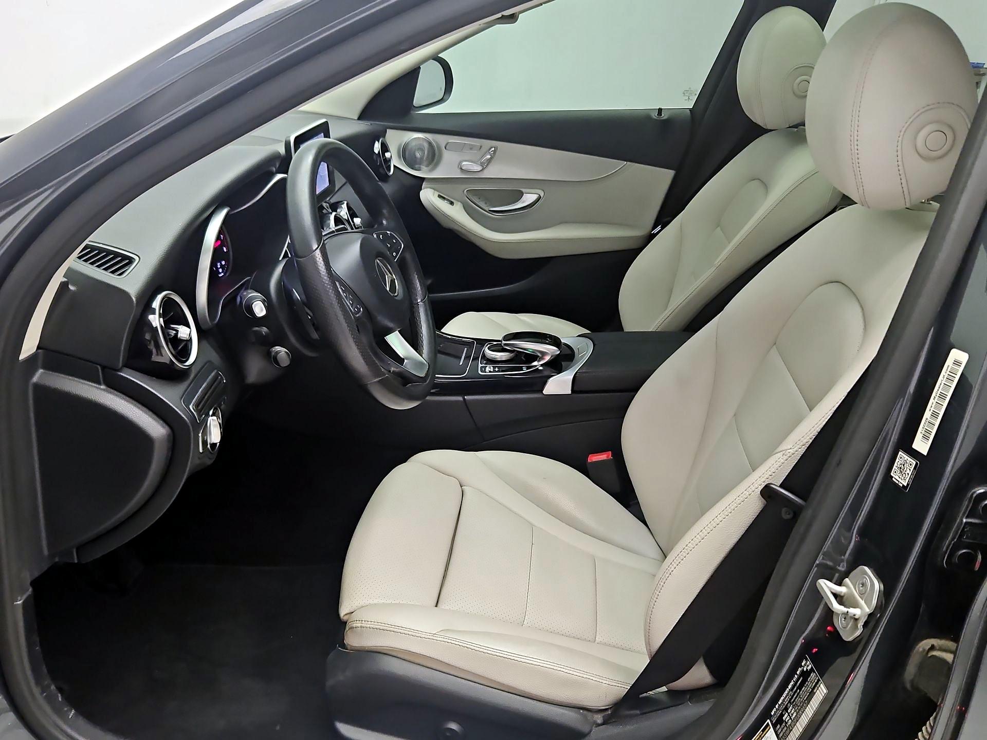 Thumbnail: 2015 Mercedes-Benz C-Class - 11