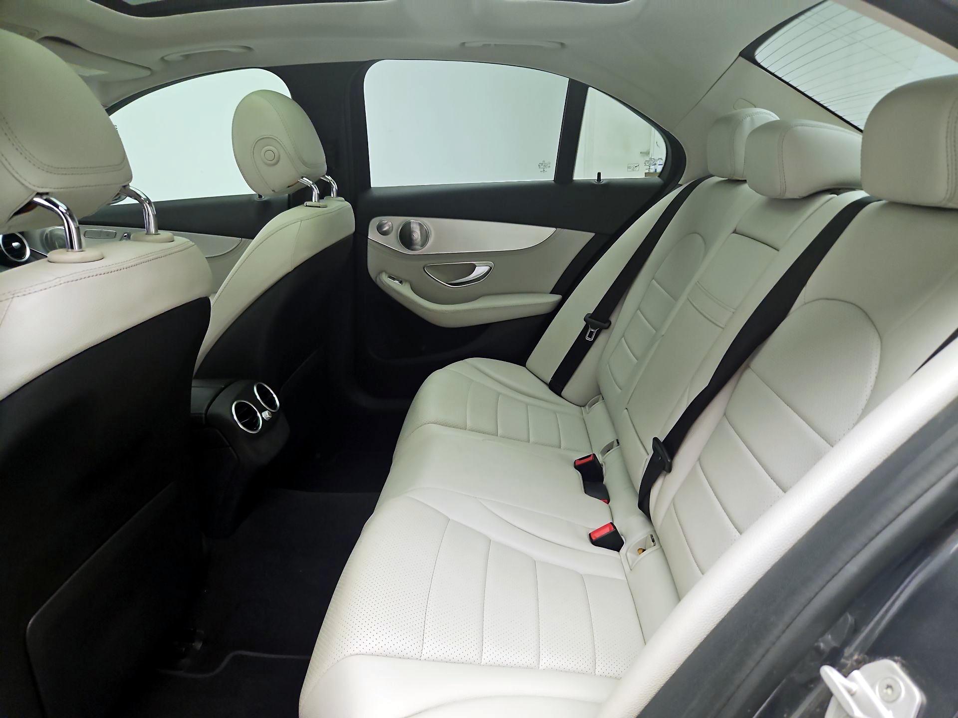 Thumbnail: 2015 Mercedes-Benz C-Class - 19