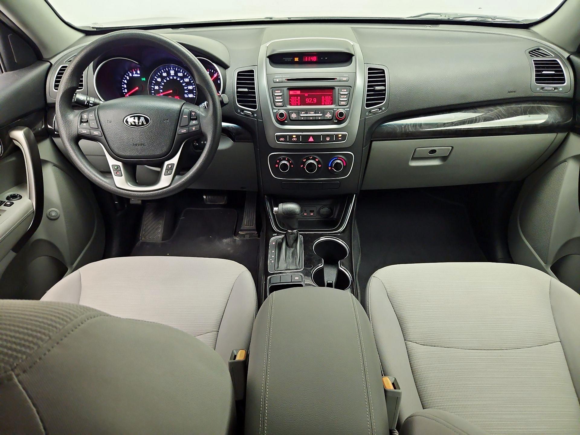 Thumbnail: 2015 Kia Sorento - 9