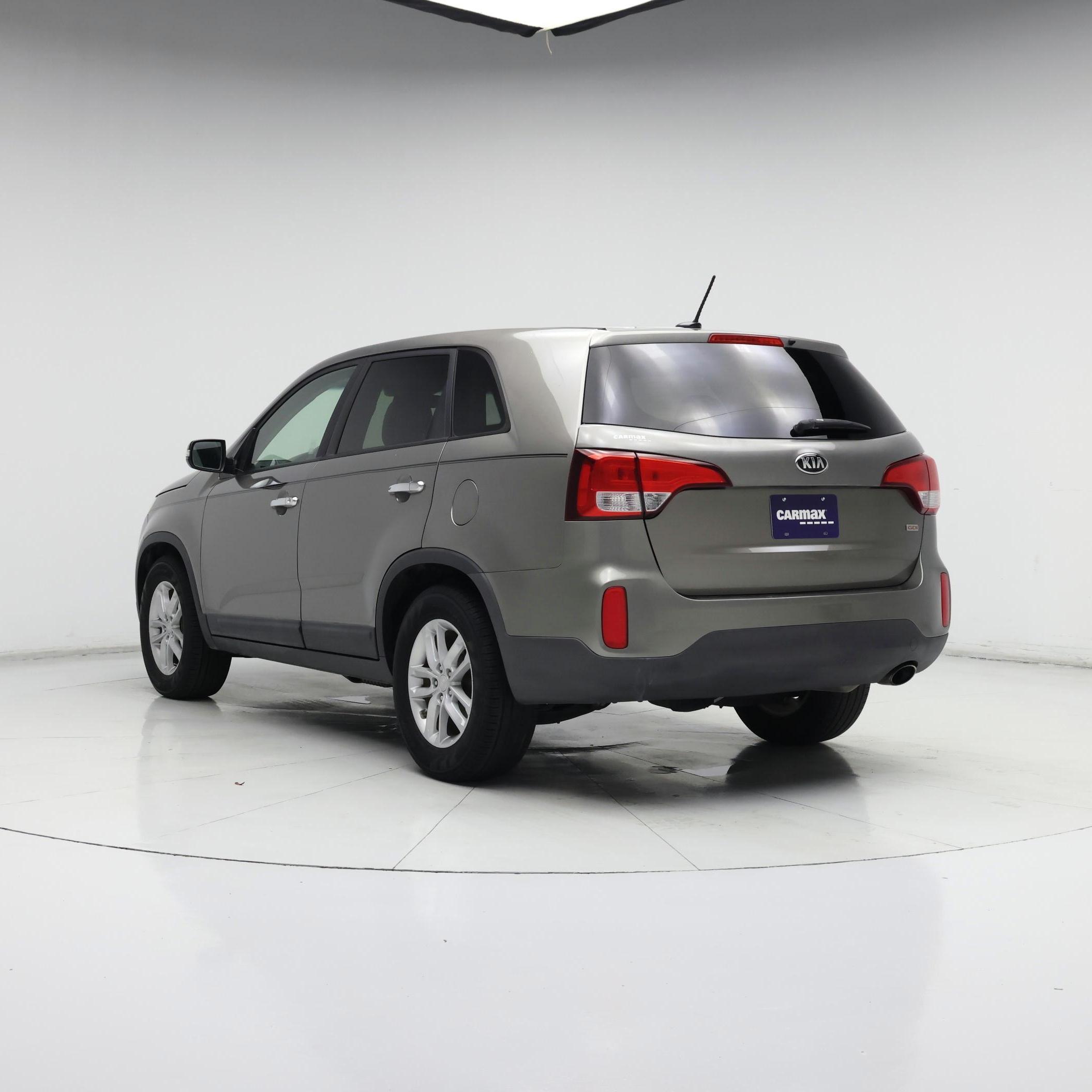 Thumbnail: 2015 Kia Sorento - 2