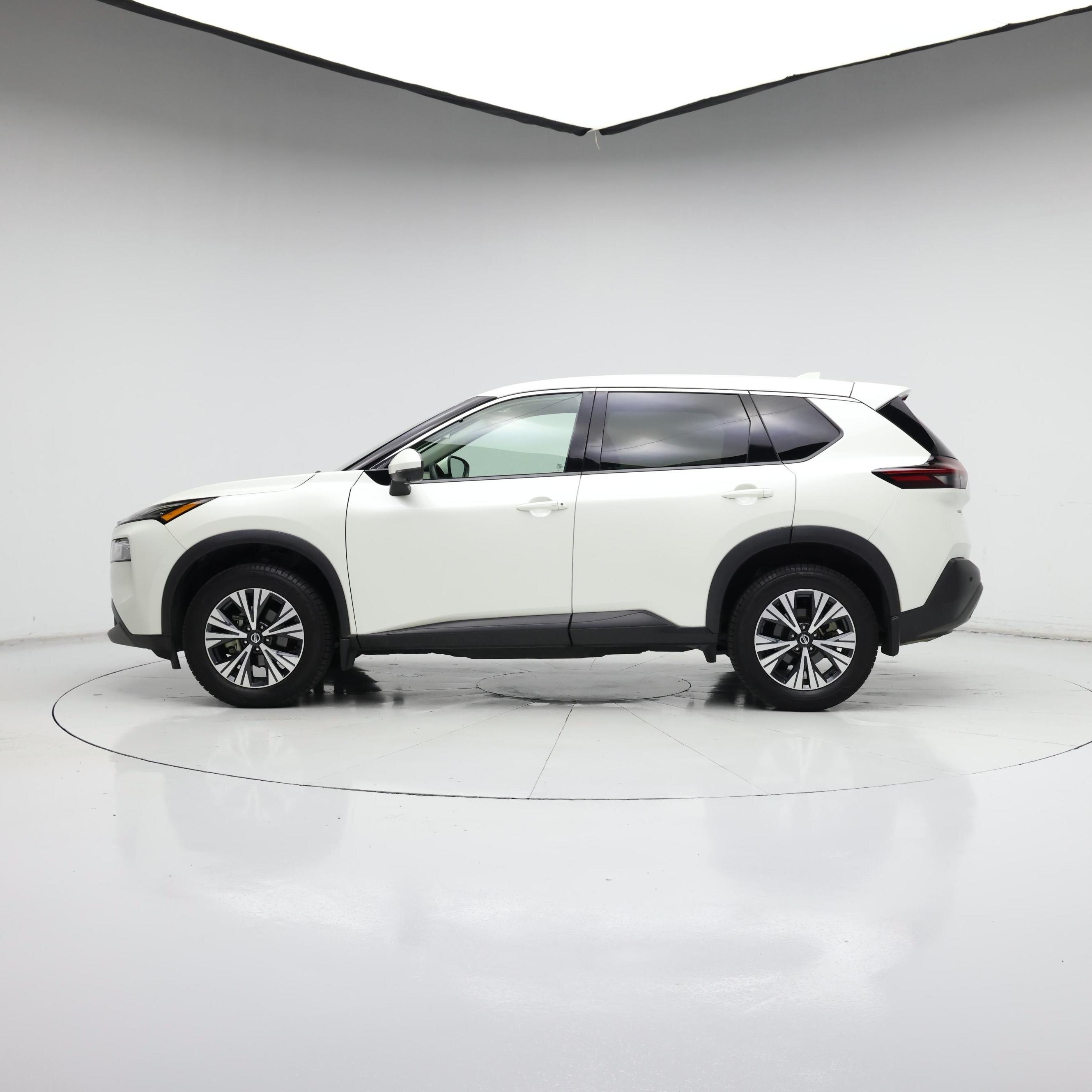 Thumbnail: 2021 Nissan Rogue - 3