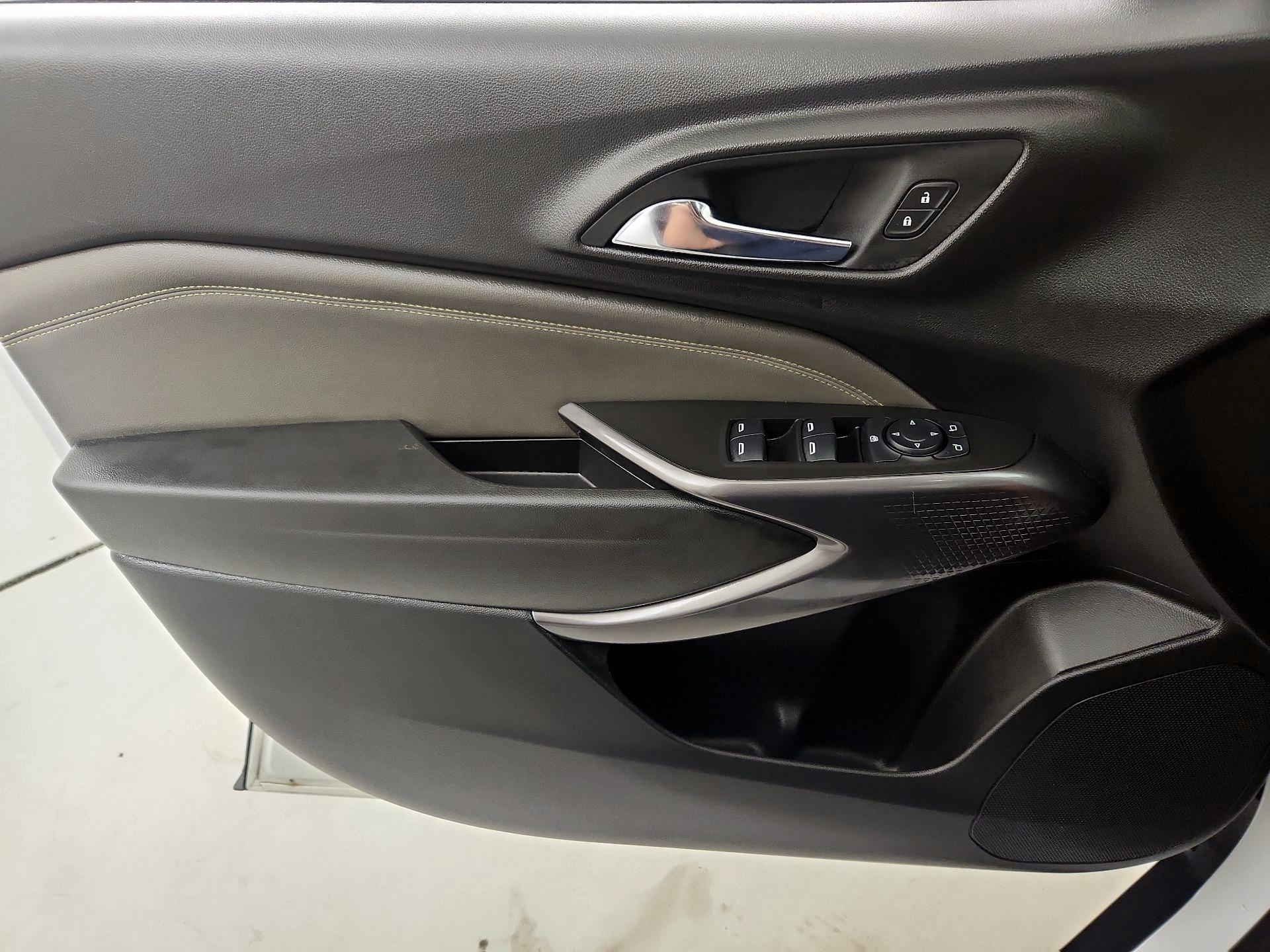 Thumbnail: 2024 Chevrolet Trax - 12