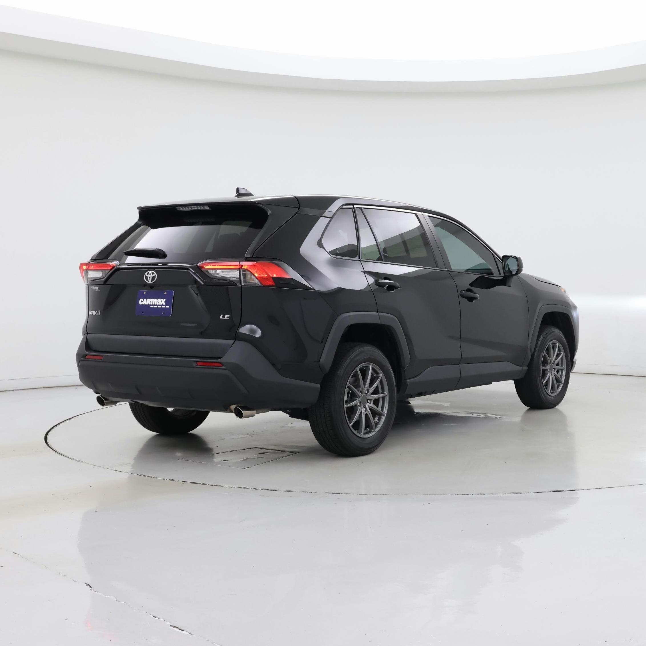 Thumbnail: 2022 Toyota RAV4 - 8
