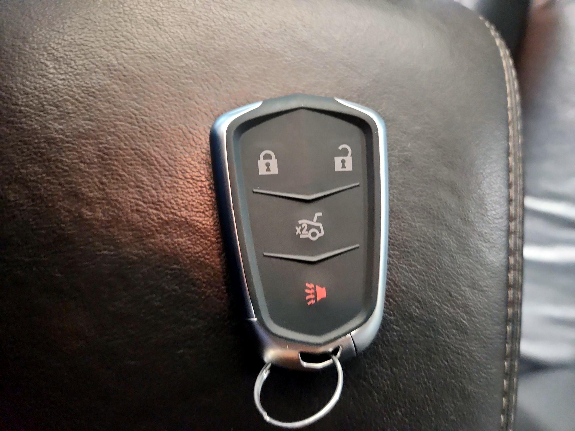 Thumbnail: 2016 Cadillac SRX - 18