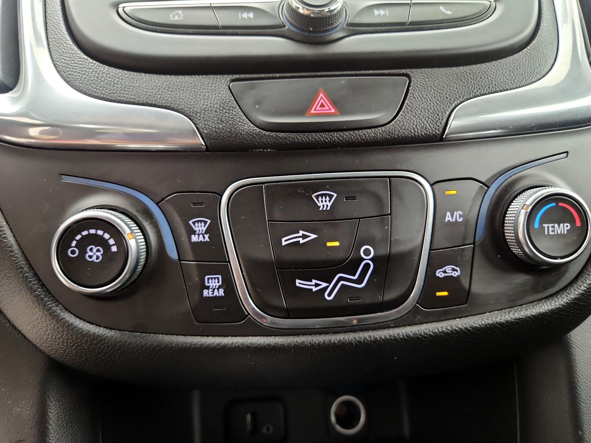 Thumbnail: 2018 Chevrolet Equinox - 16