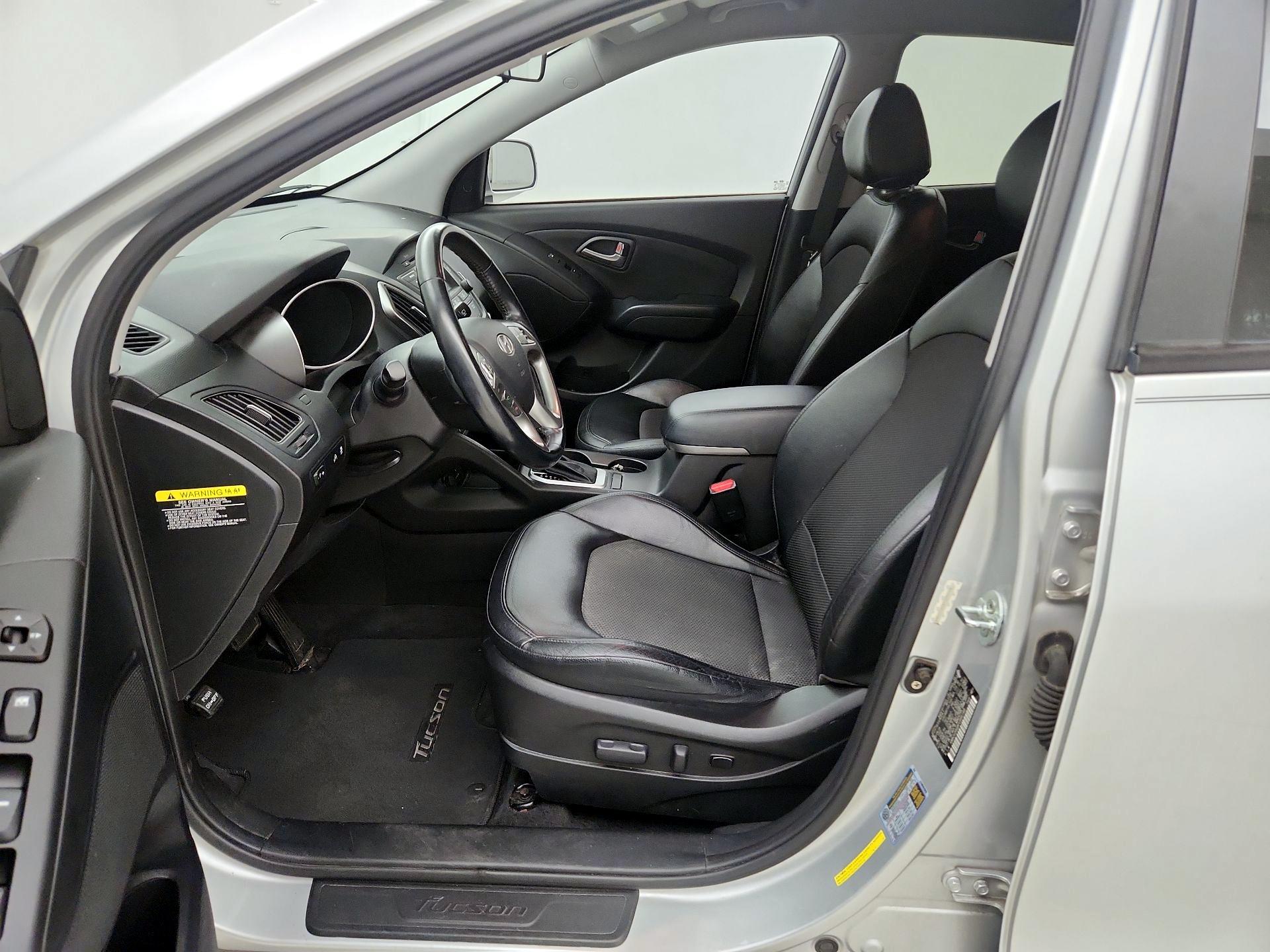 Thumbnail: 2015 Hyundai Tucson - 11