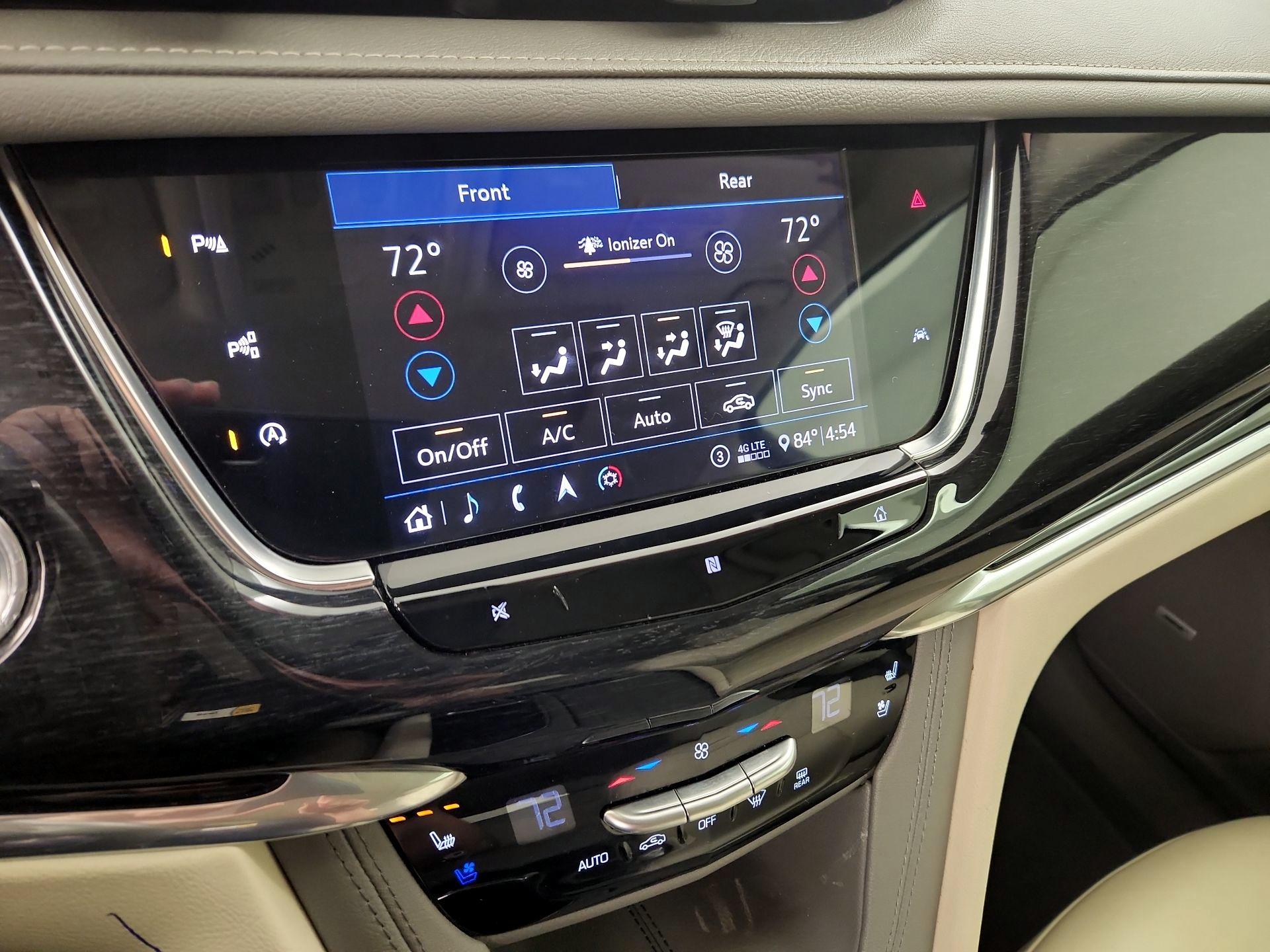 Thumbnail: 2020 Cadillac XT6 - 17