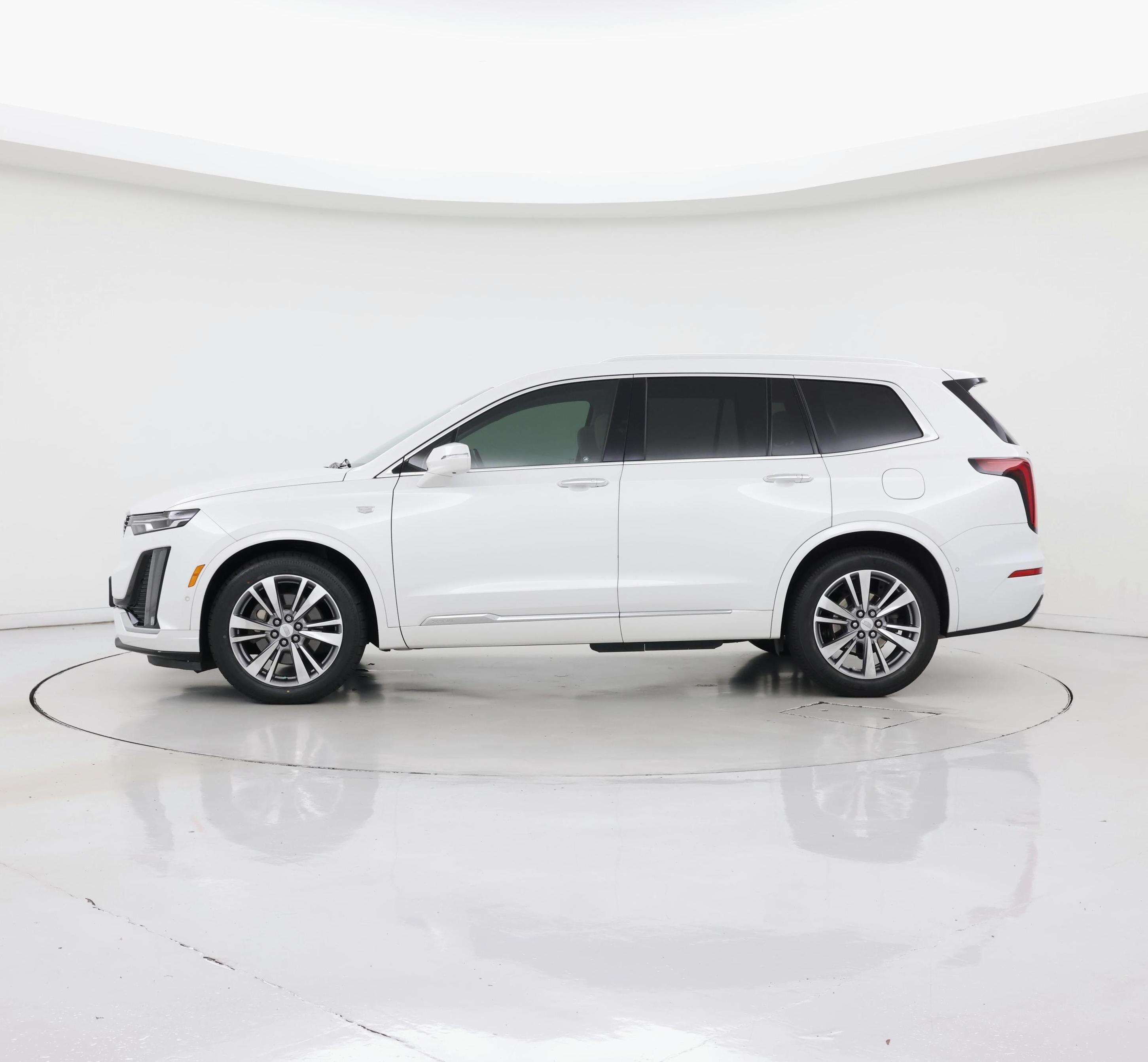 Thumbnail: 2020 Cadillac XT6 - 3