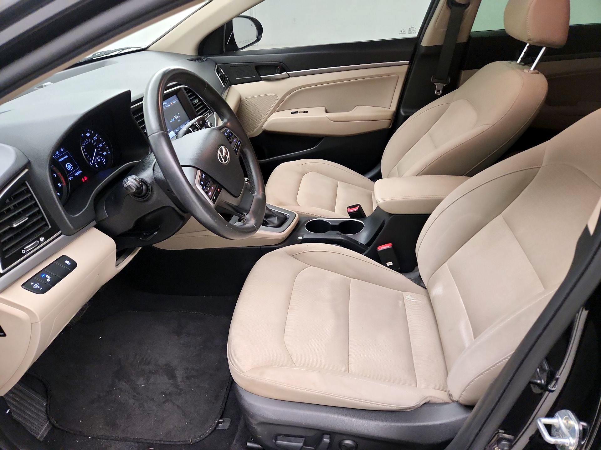 Thumbnail: 2017 Hyundai Elantra - 11