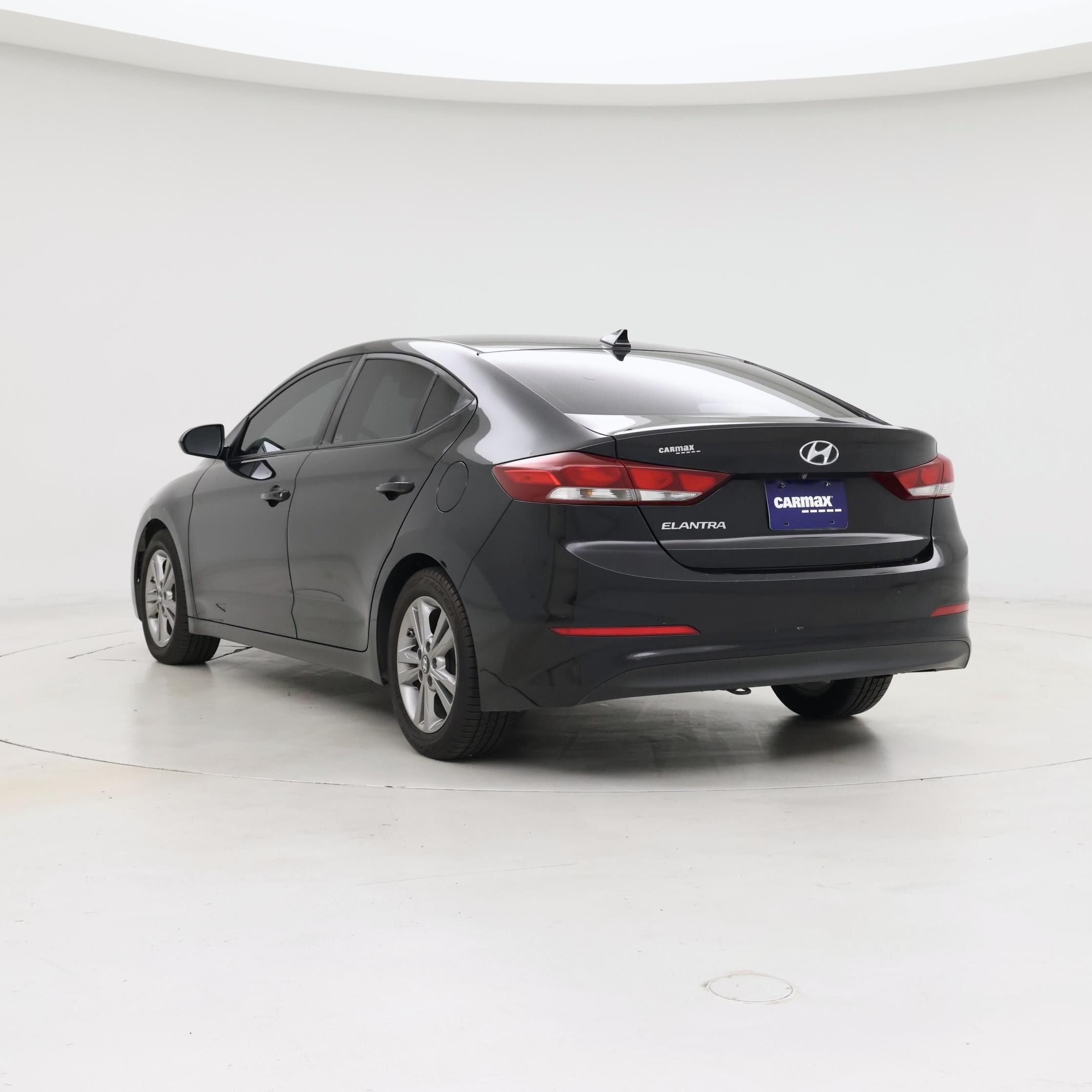 Thumbnail: 2017 Hyundai Elantra - 2