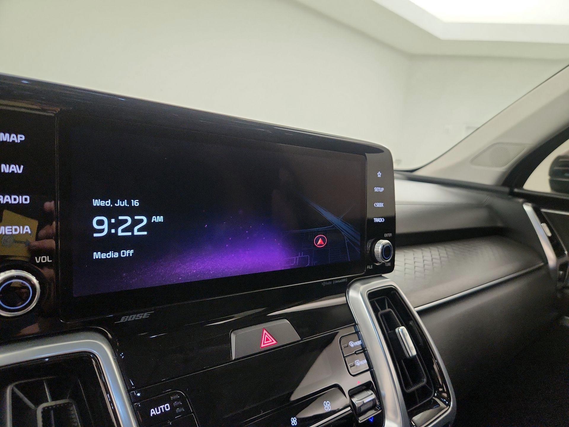 Thumbnail: 2023 Kia Sorento - 16