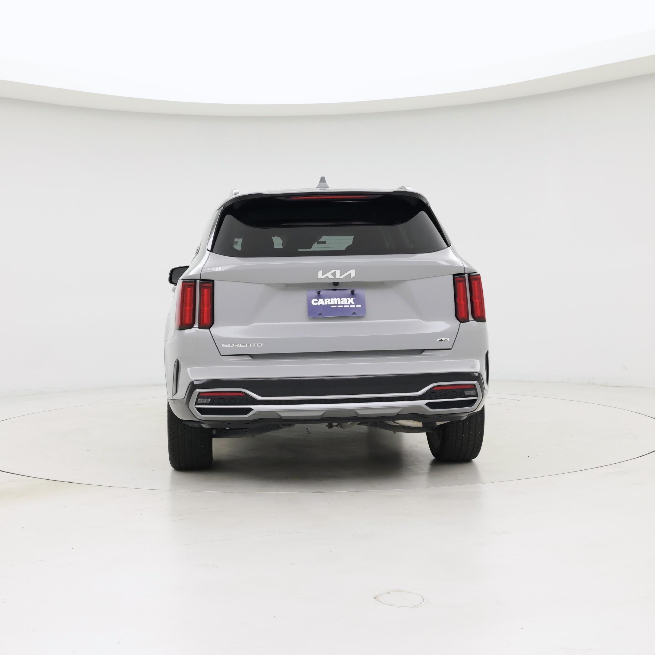 Thumbnail: 2023 Kia Sorento - 6