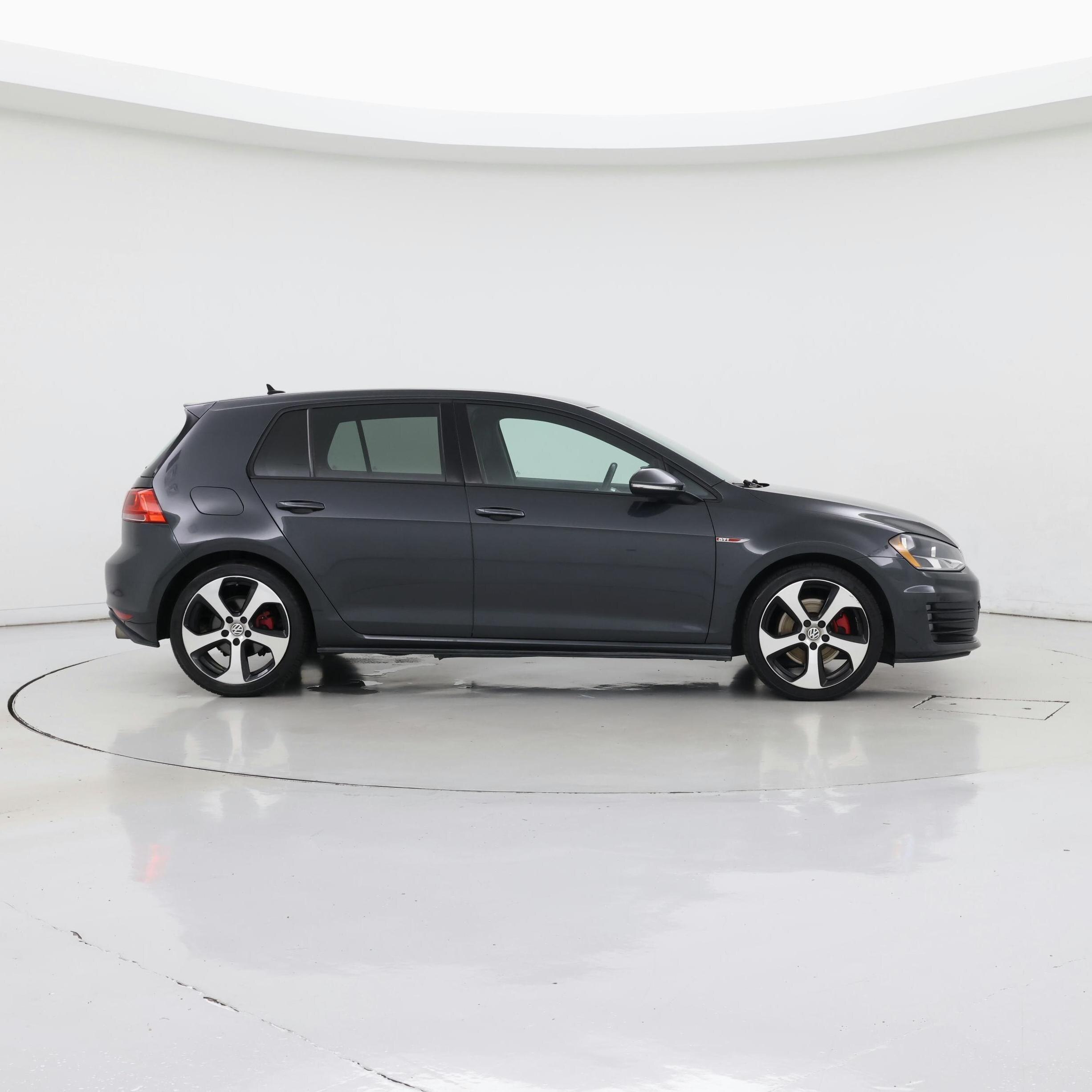 Thumbnail: 2016 Volkswagen Golf - 7